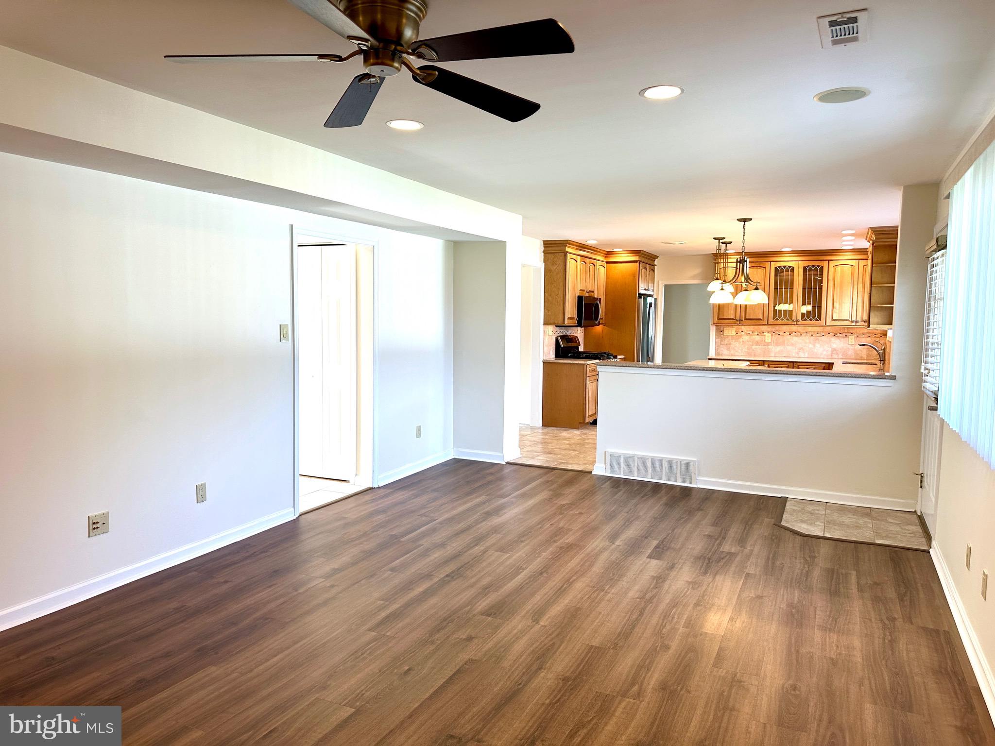 BRIAR HILL FARMS - Residential