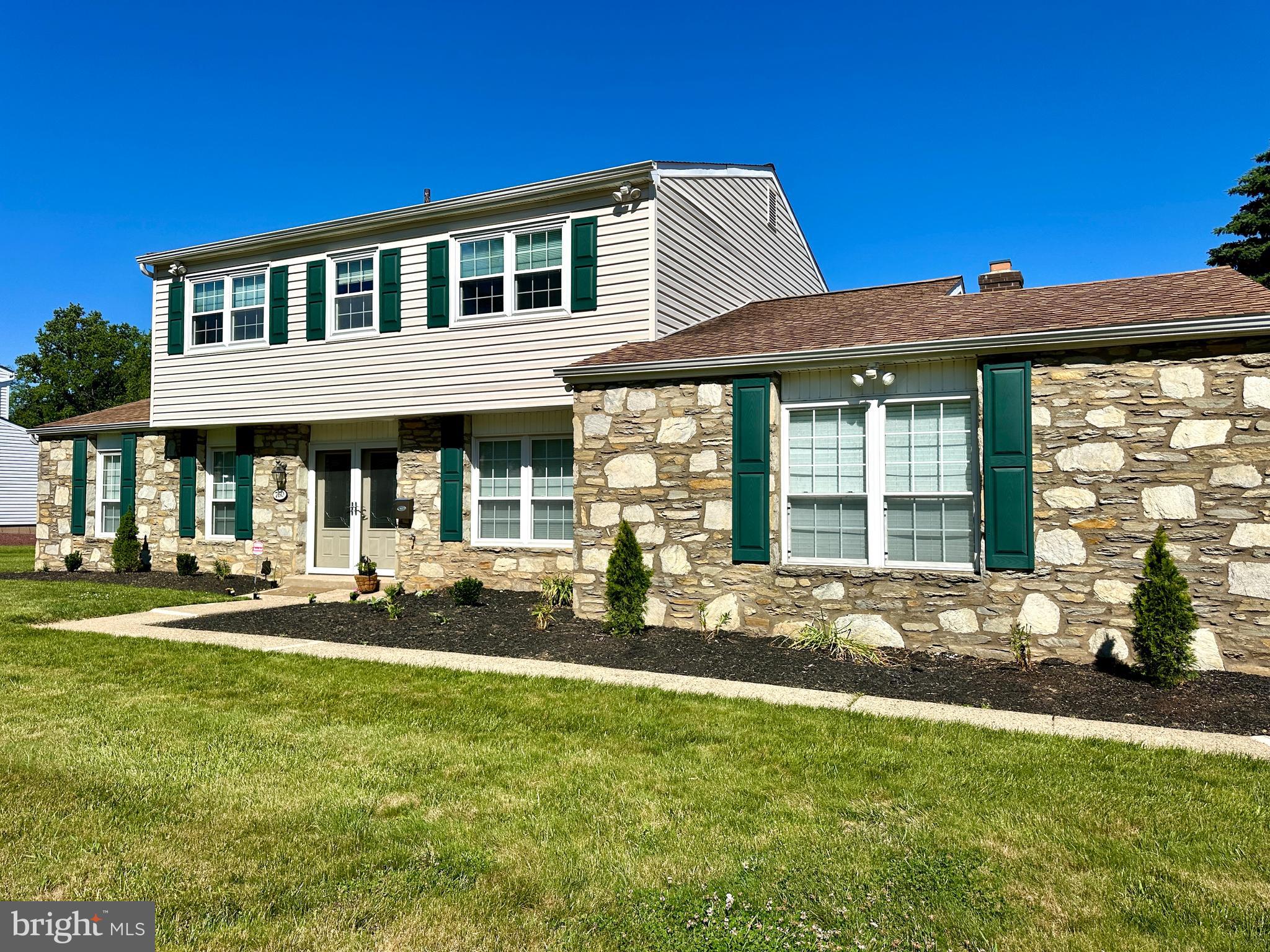 BRIAR HILL FARMS - Residential
