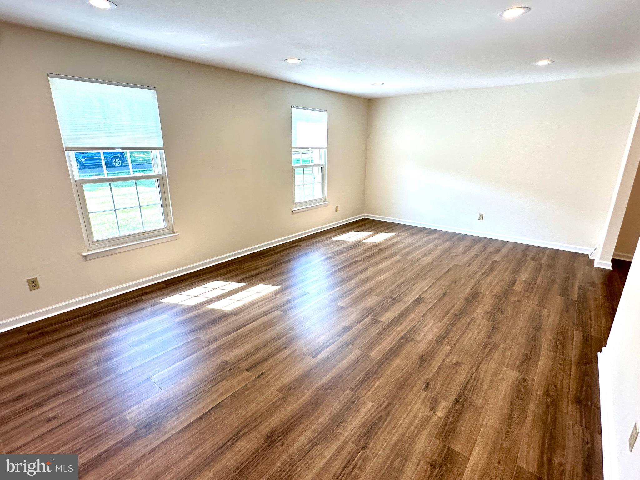 BRIAR HILL FARMS - Residential
