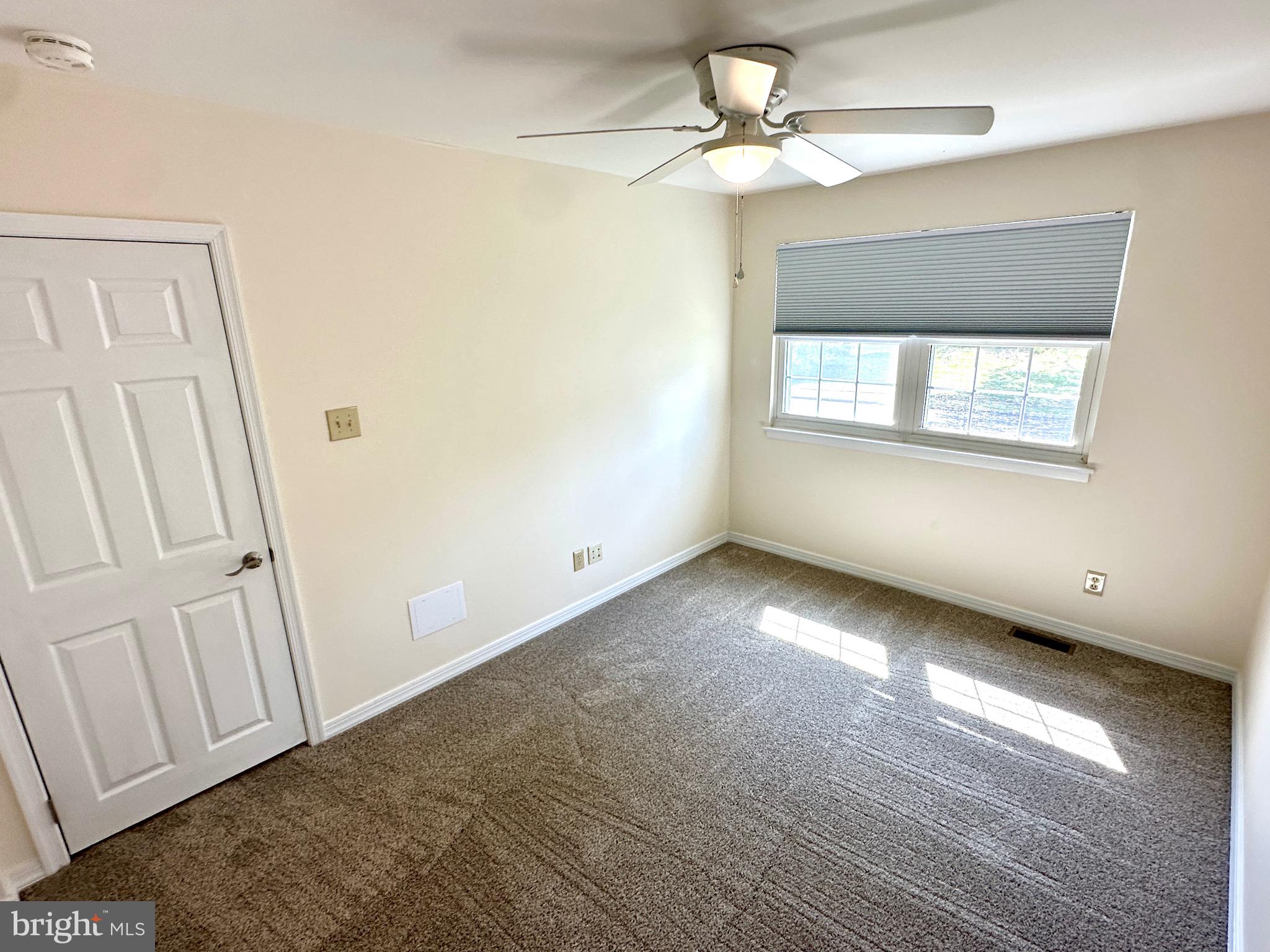 BRIAR HILL FARMS - Residential