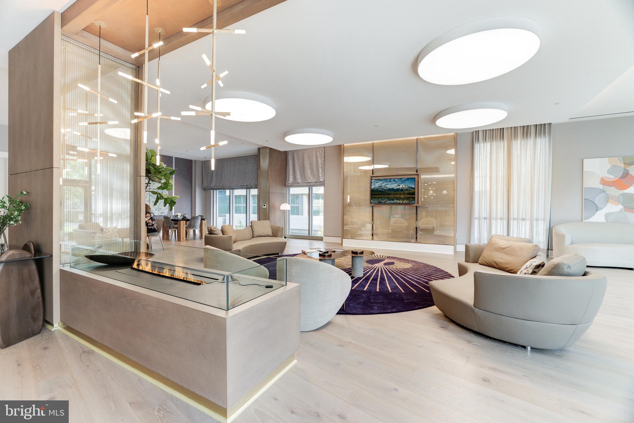 TYSONS CORNER - Residential