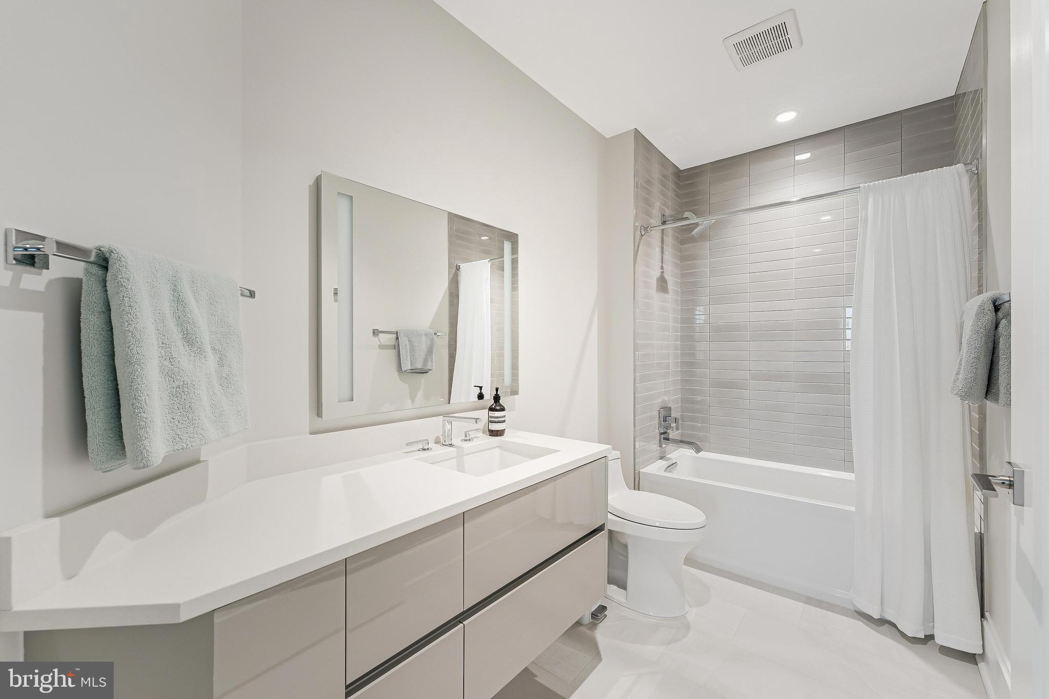 TYSONS CORNER - Residential