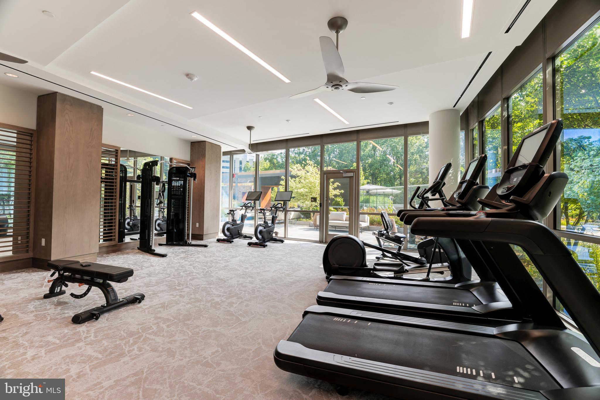 TYSONS CORNER - Residential