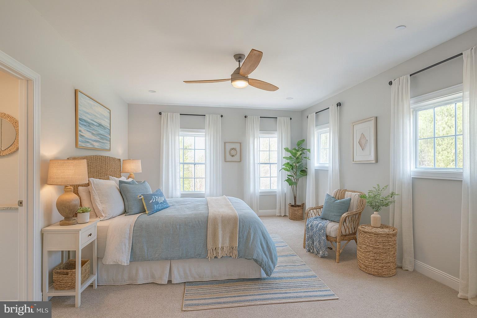 QUEEN ANNE COLONY - Residential