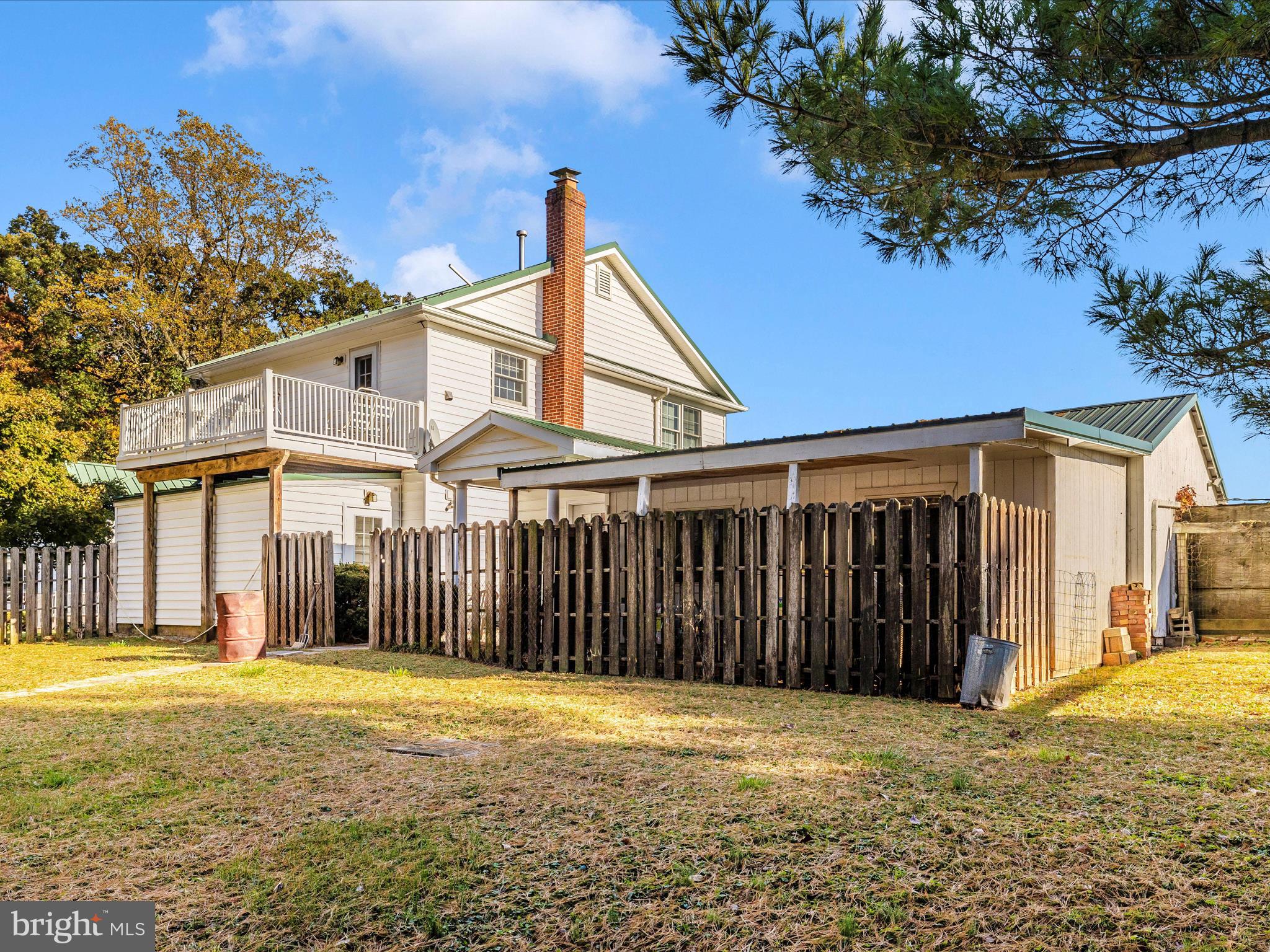 BARNESVILLE OUTSIDE - Farm
