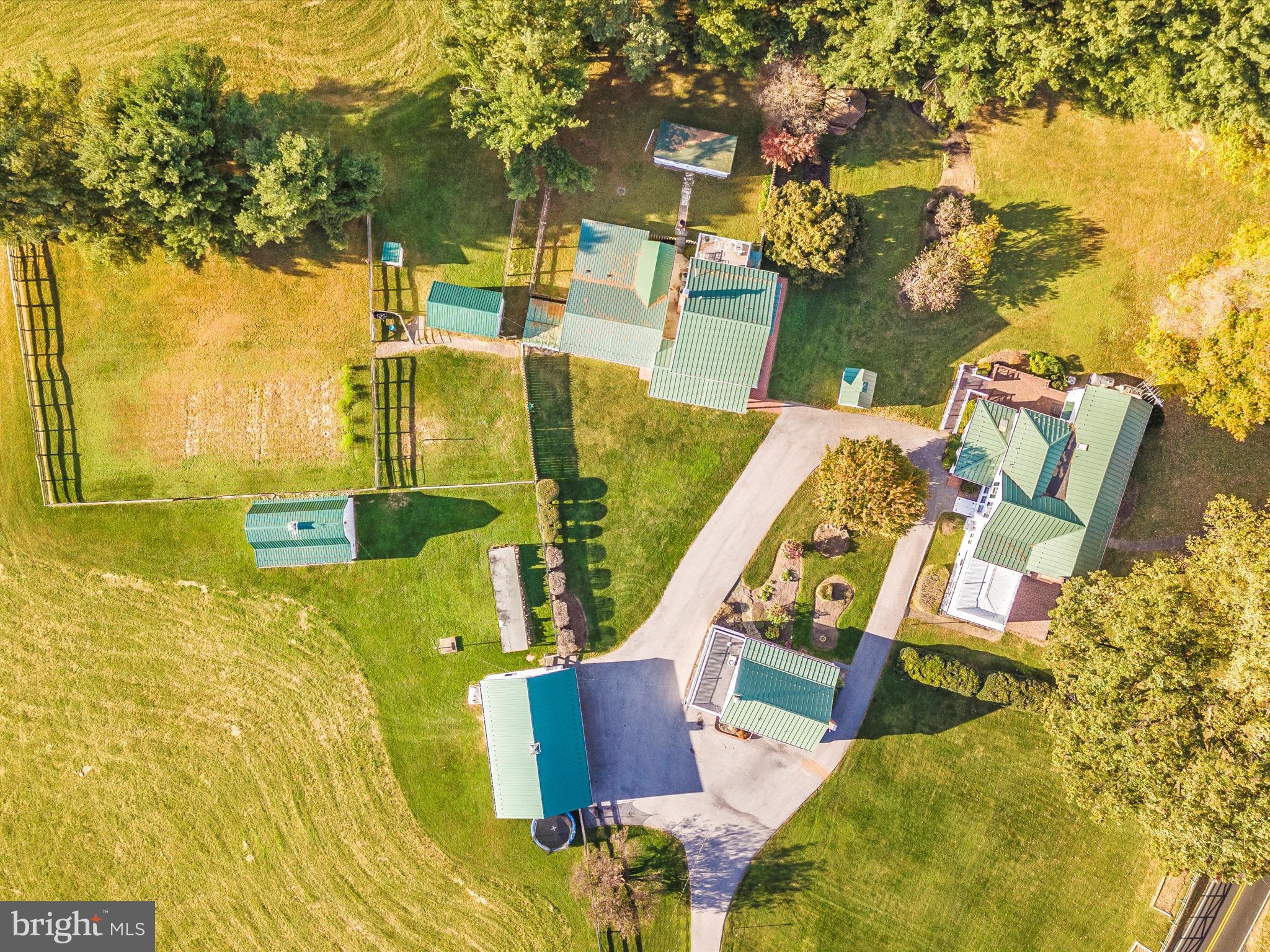 BARNESVILLE OUTSIDE - Farm