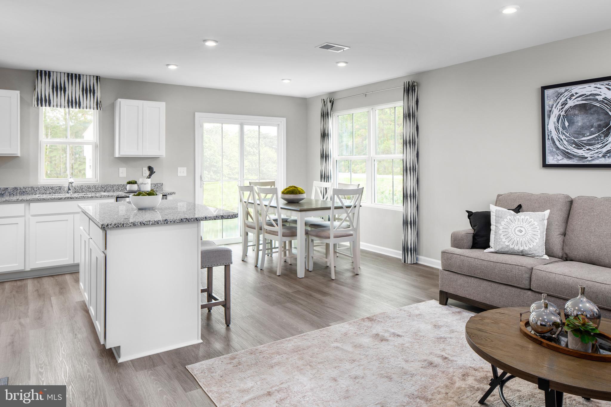 CARDINAL POINTE - Residential