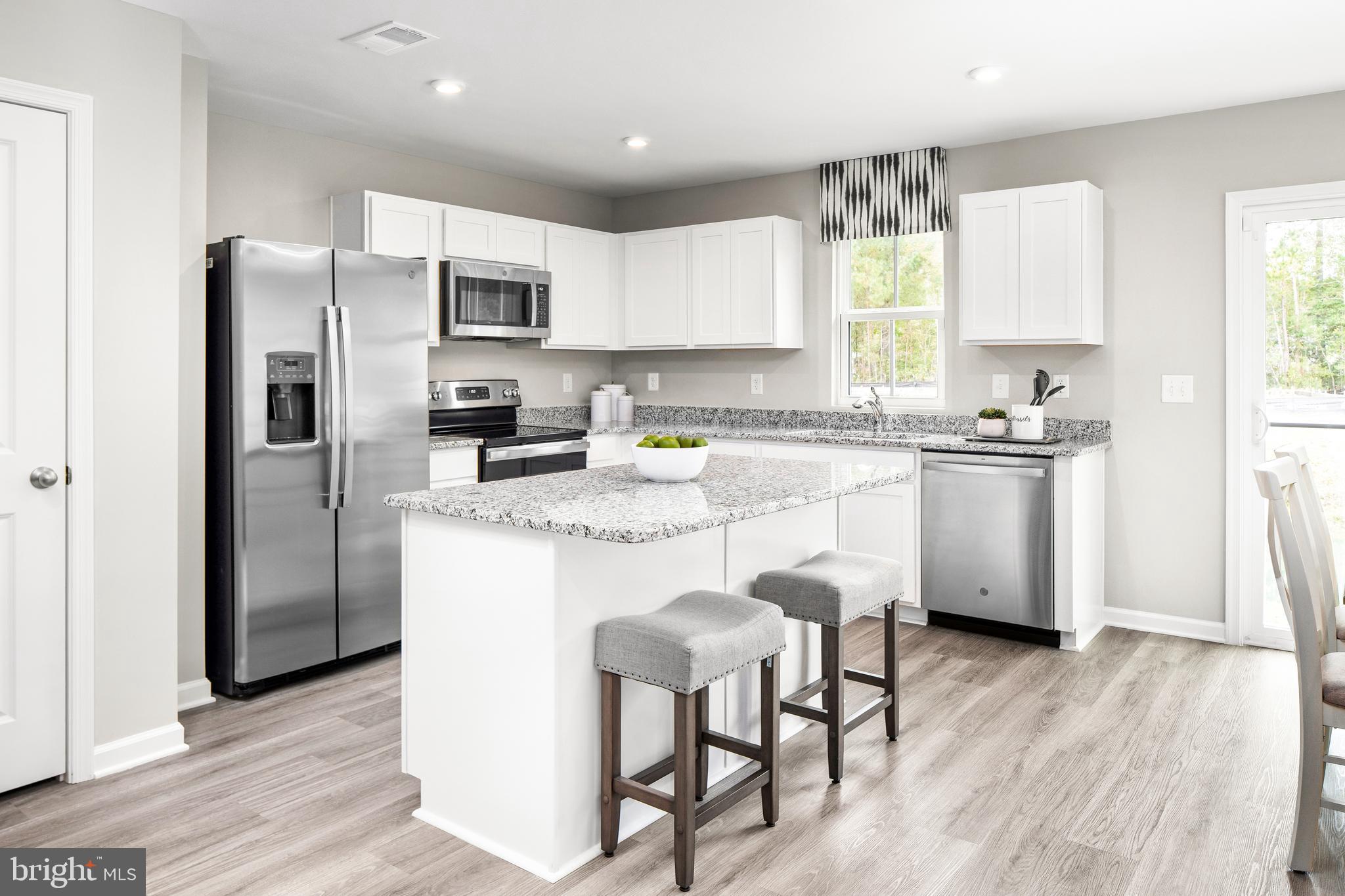 CARDINAL POINTE - Residential
