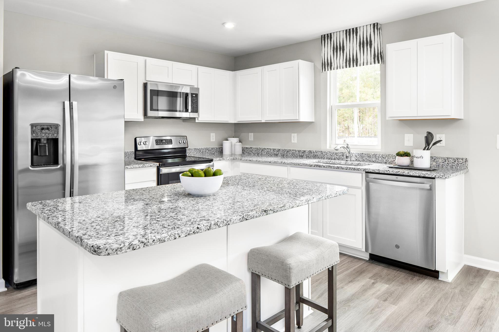 CARDINAL POINTE - Residential