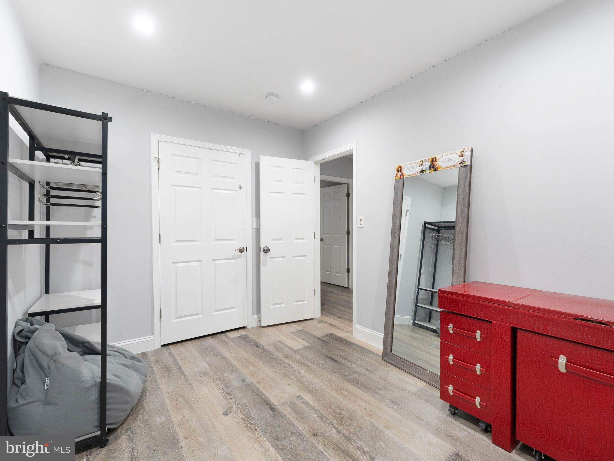 OLNEY - Residential