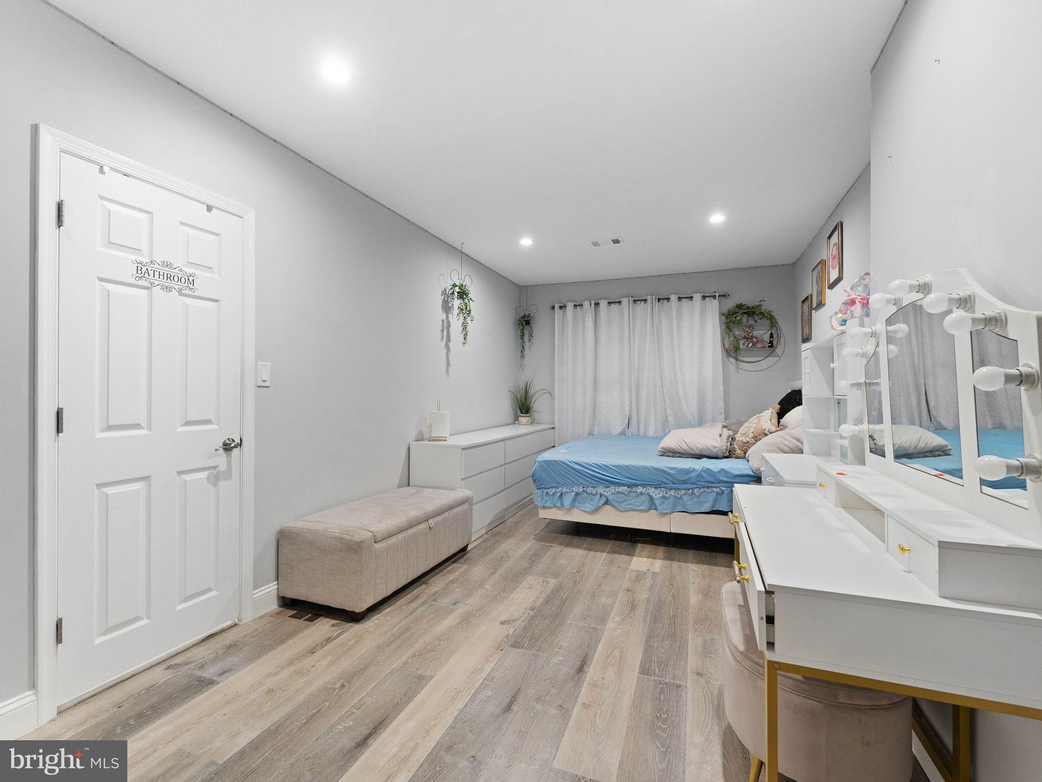OLNEY - Residential