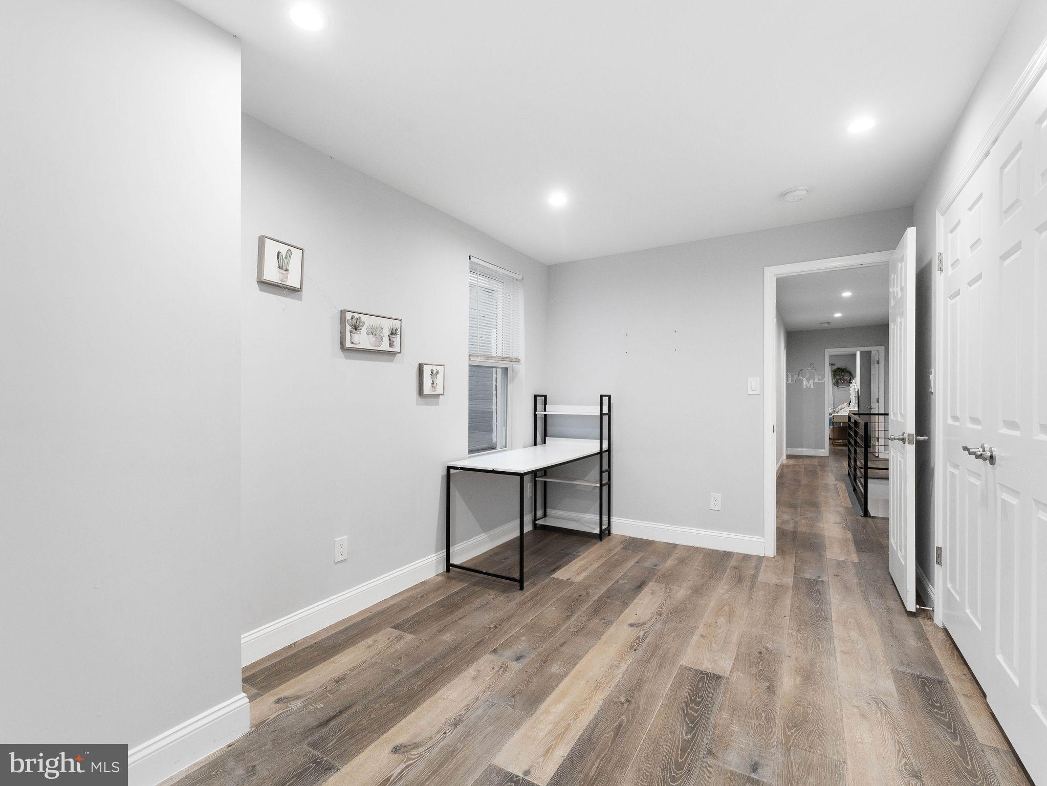 OLNEY - Residential