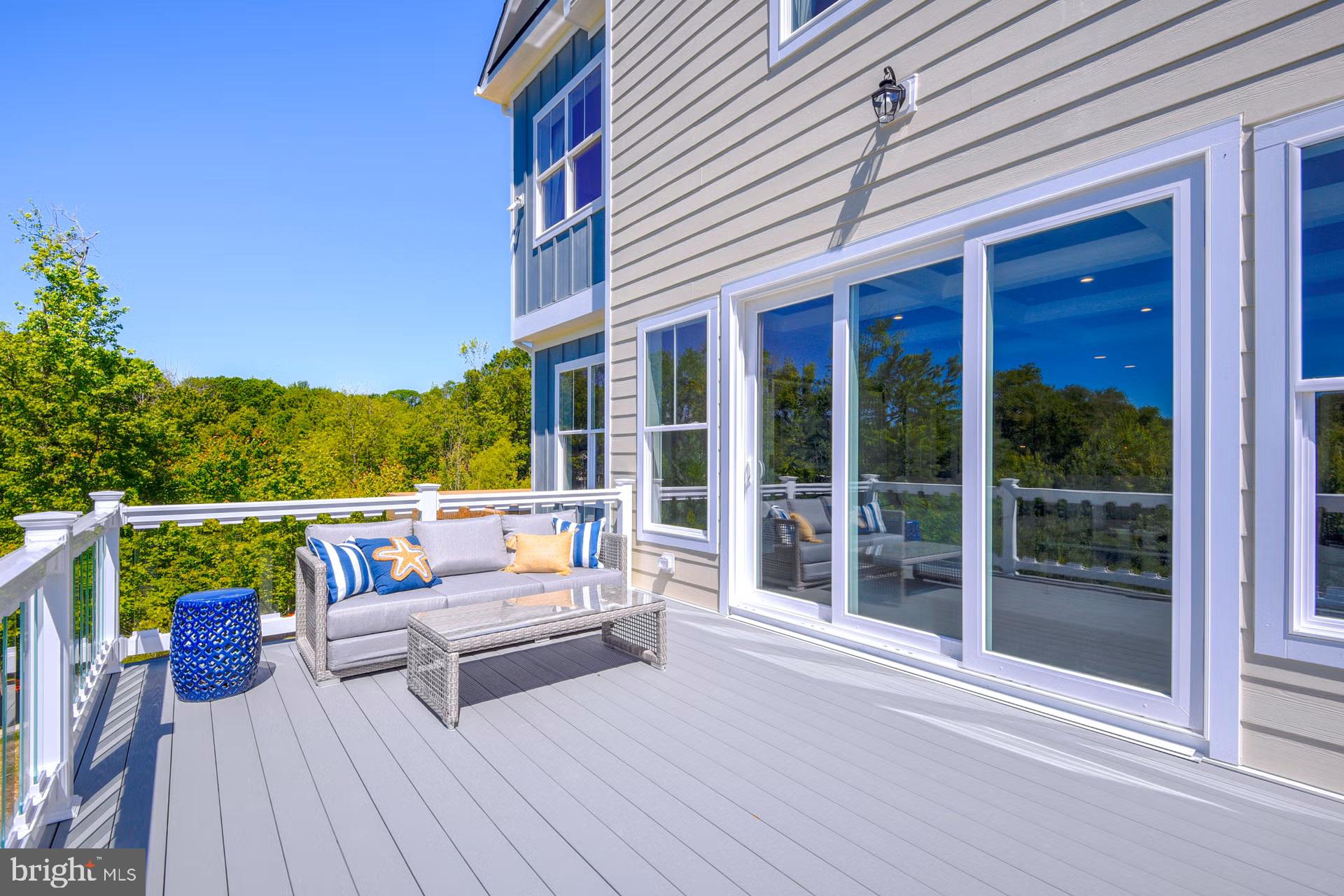 HIGH VIEW - Residential