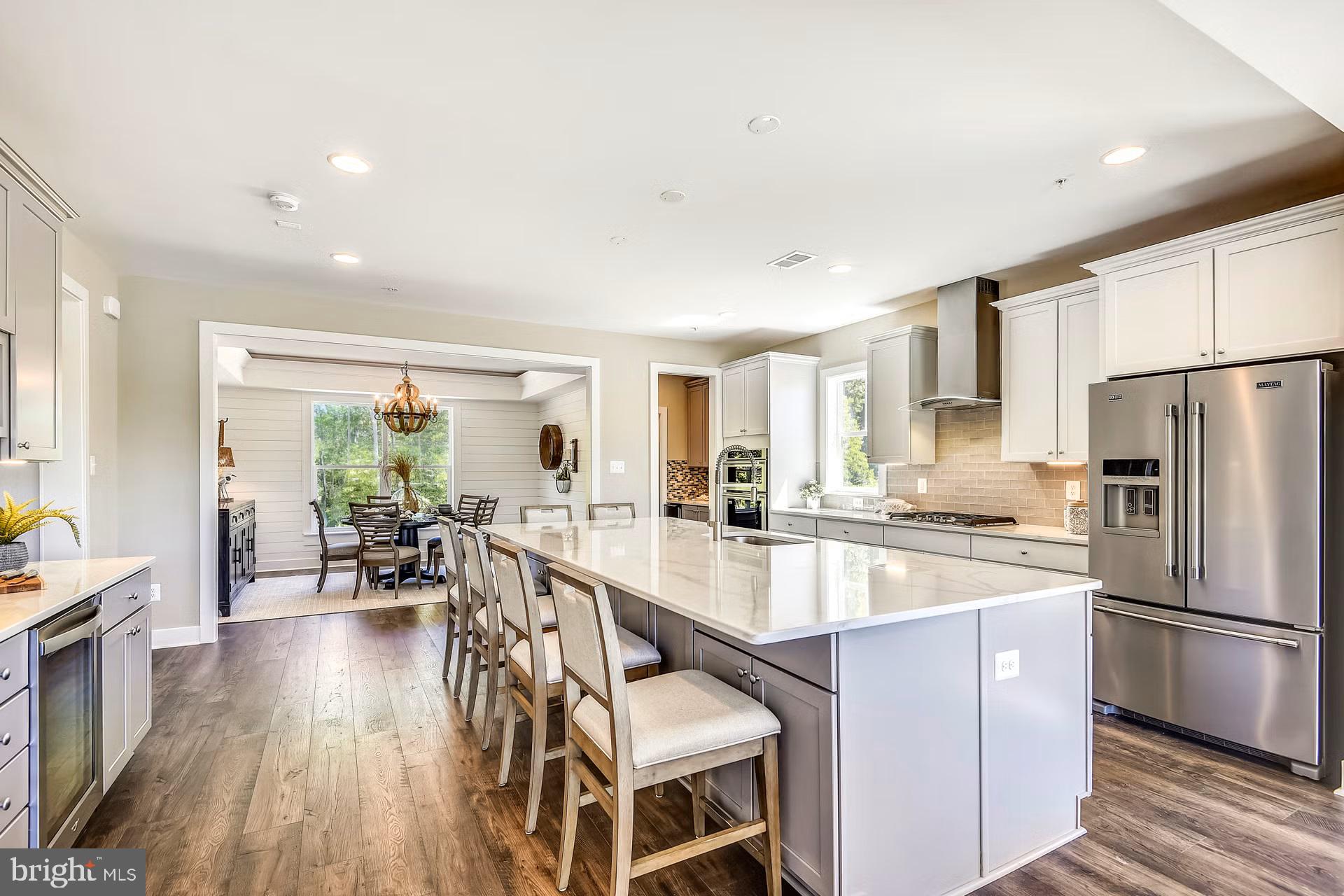 HIGH VIEW - Residential