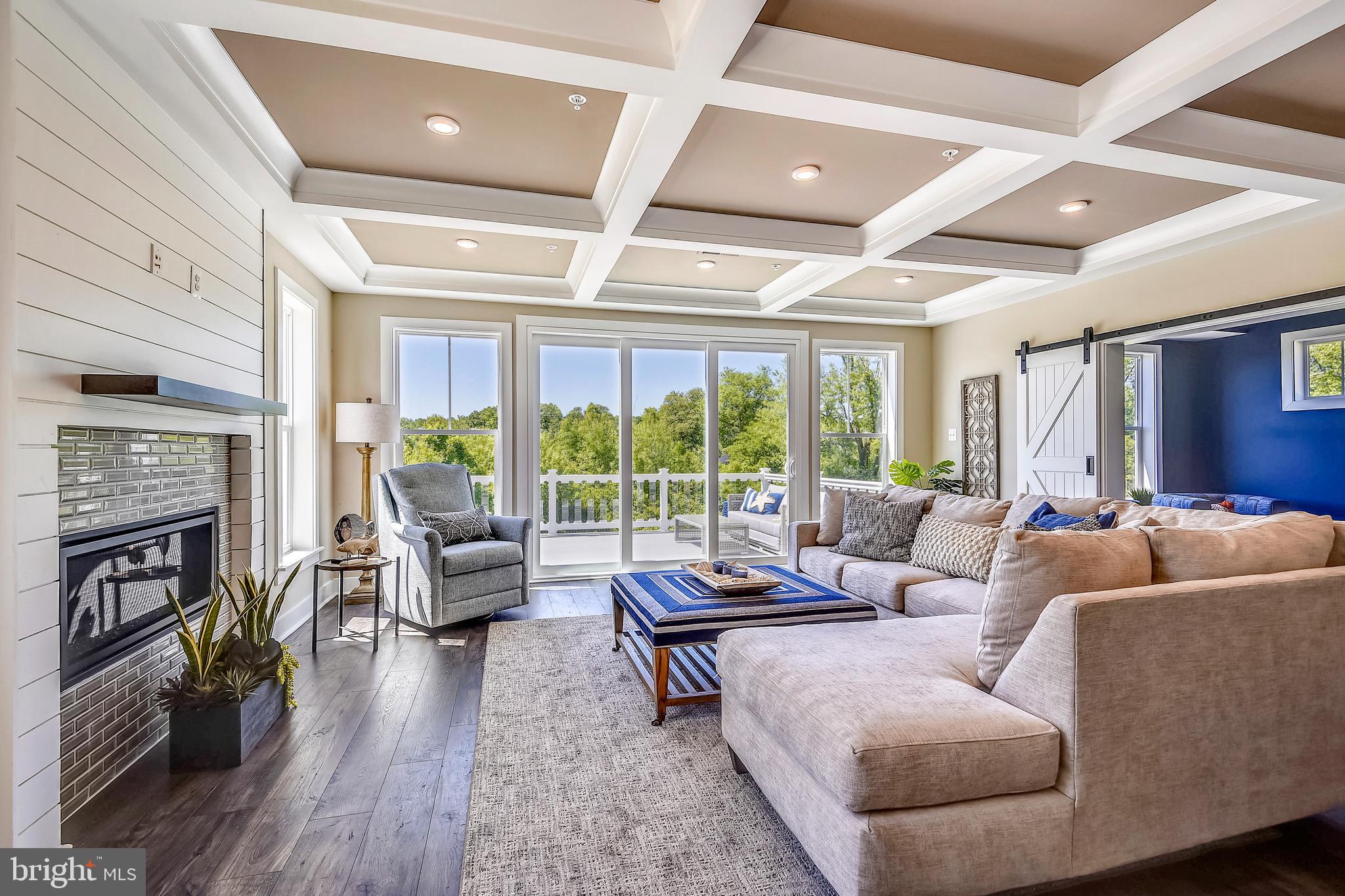 HIGH VIEW - Residential