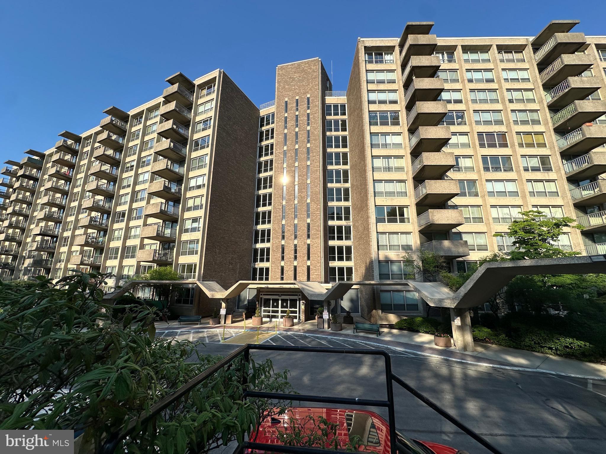 Just listed! Super Buy! Well-maintained oversized 1 bedroom, 1 bath unit at The Greenhill! Boasting 975 sq. ft. of comfortable living space, this sun-filled corner unit features an updated eat-in kitchen with granite countertops and stainless steel appliances, as well as an updated tiled bath with stall shower and vanity.
Luxury vinyl flooring enhances the entrance hall, kitchen, and dining room, while the living room and bedroom offer the warmth and comfort of carpeting. Enjoy a tiled patio just off the living room, in-unit washer and dryer, and loads of closet space. Community outdoor pool, indoor pool and gym, tennis /pickleball, and  Ideally located with close proximity to shopping and transportation; This home offers both comfort and convenience!EZ 2 Own! $ 162,500