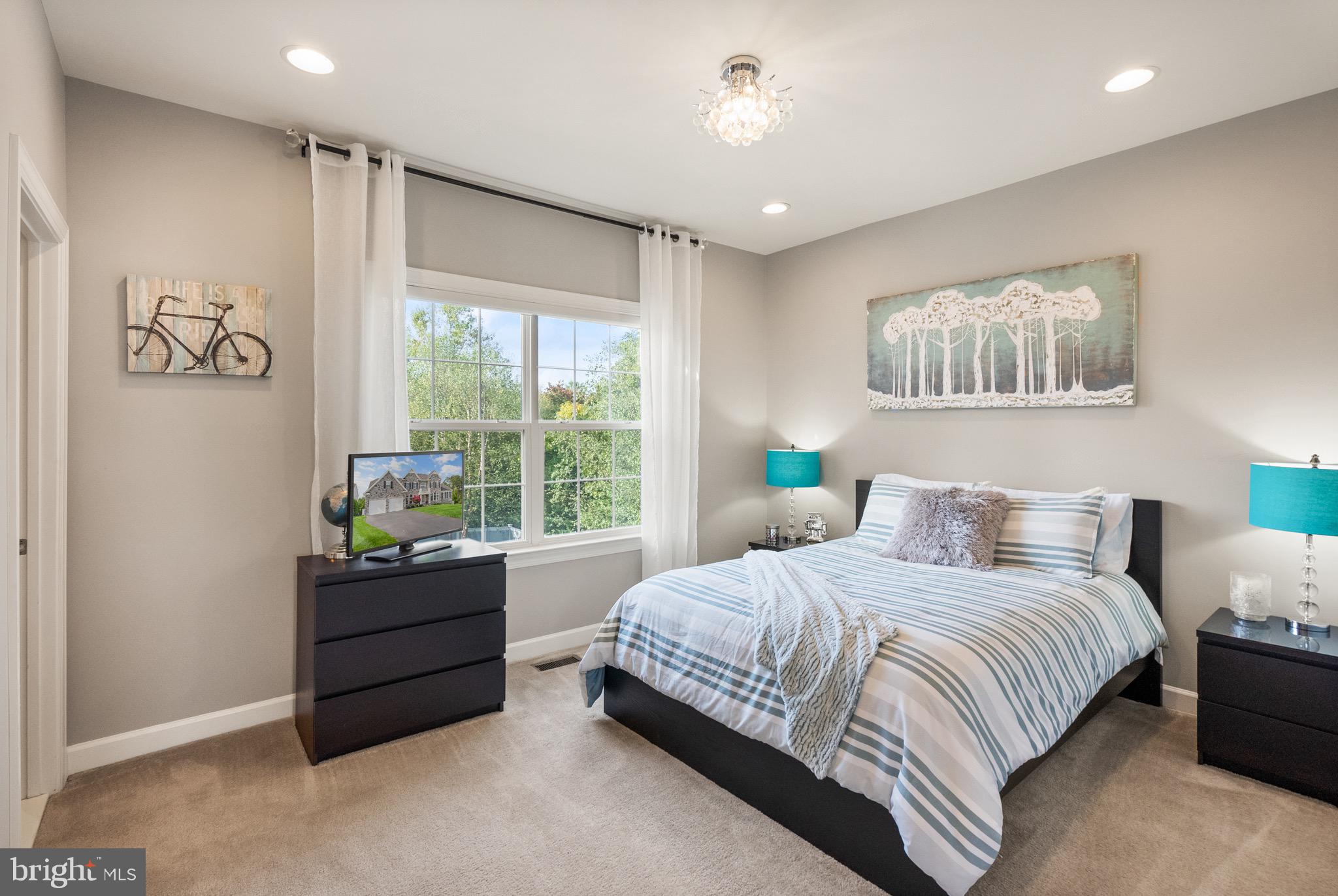 RIVER POINTE - Residential