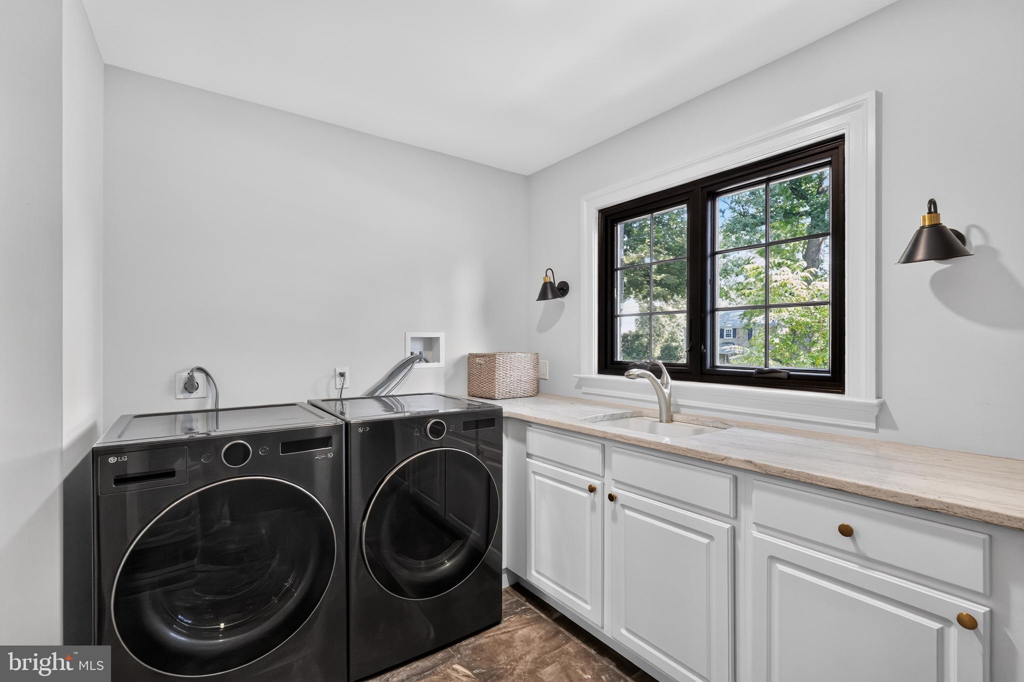 STRAFFORD VILLAGE - Residential