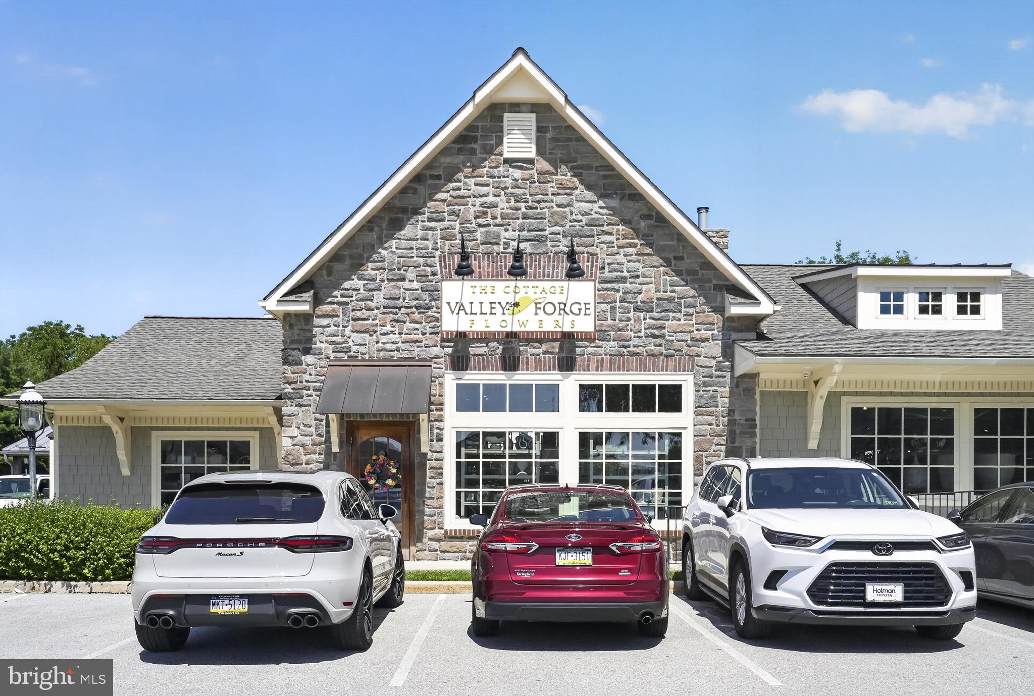 STRAFFORD VILLAGE - Residential
