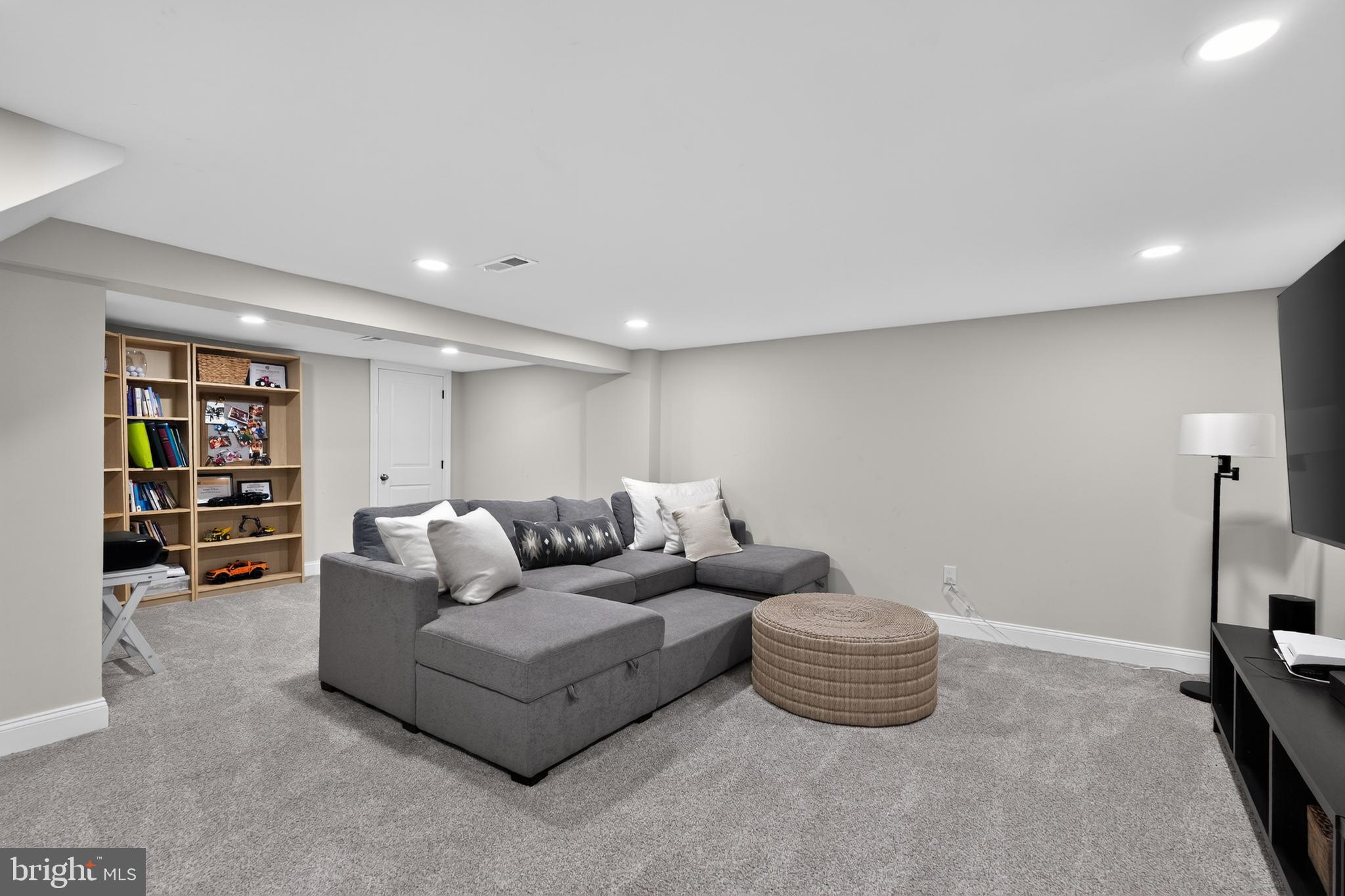 STRAFFORD VILLAGE - Residential
