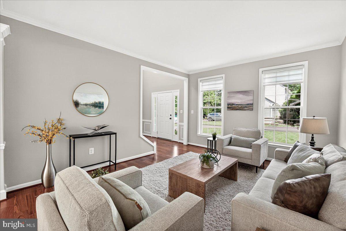 FONT HILL MANOR - Residential