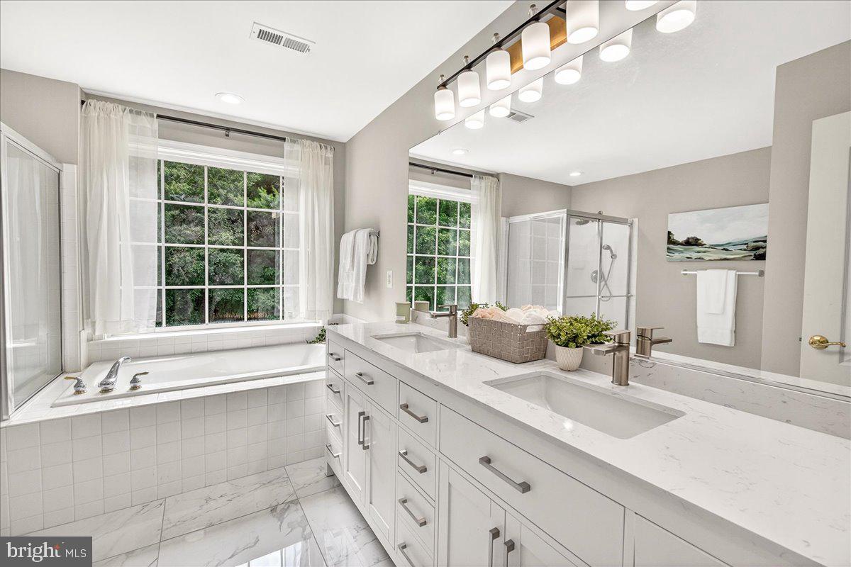 FONT HILL MANOR - Residential