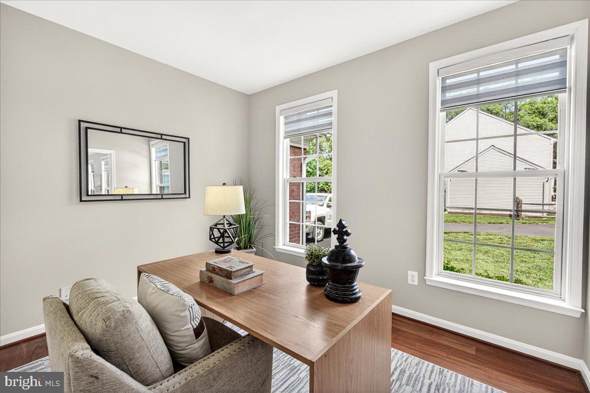FONT HILL MANOR - Residential