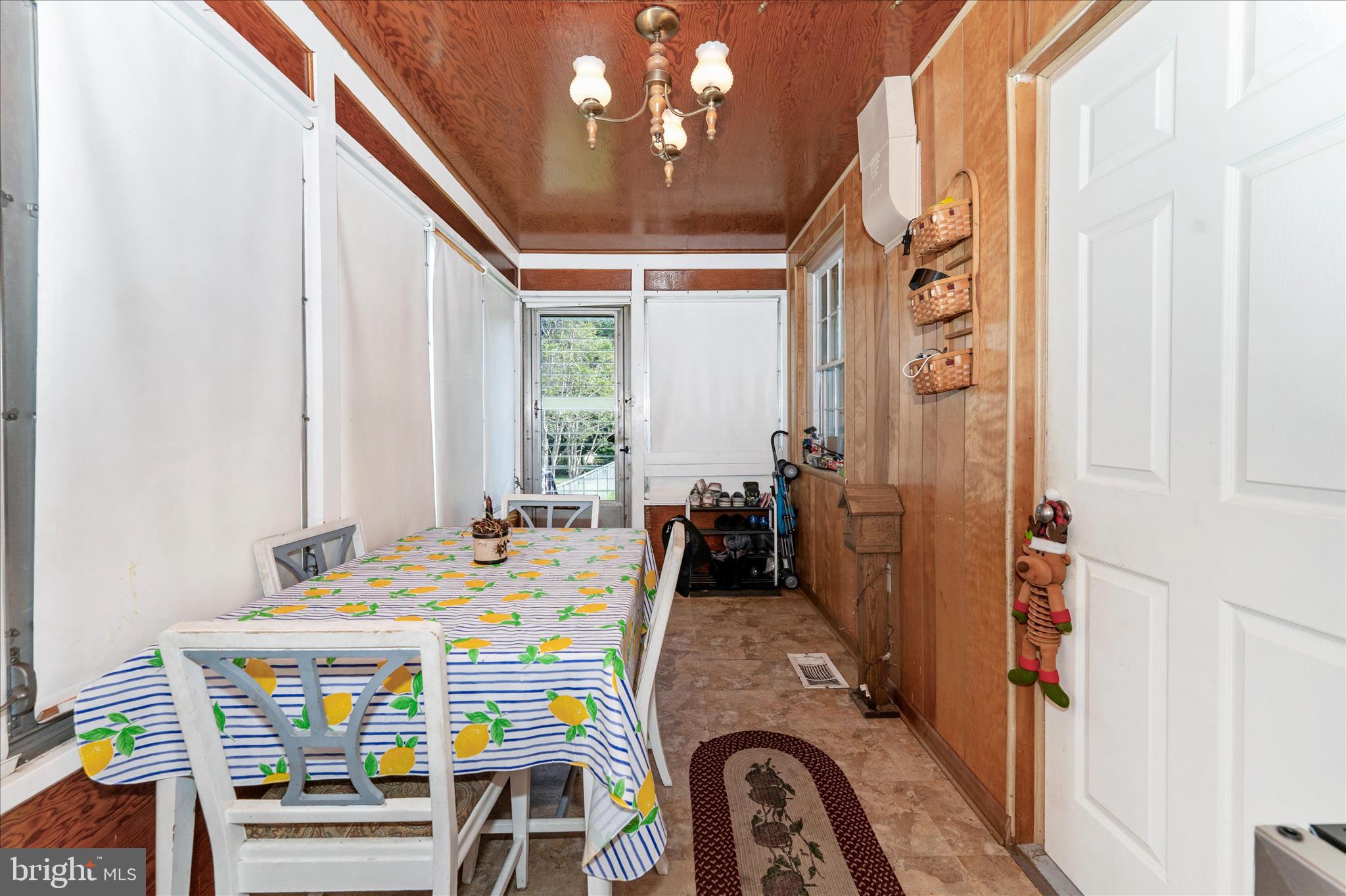 HAMILTON PARK - Residential