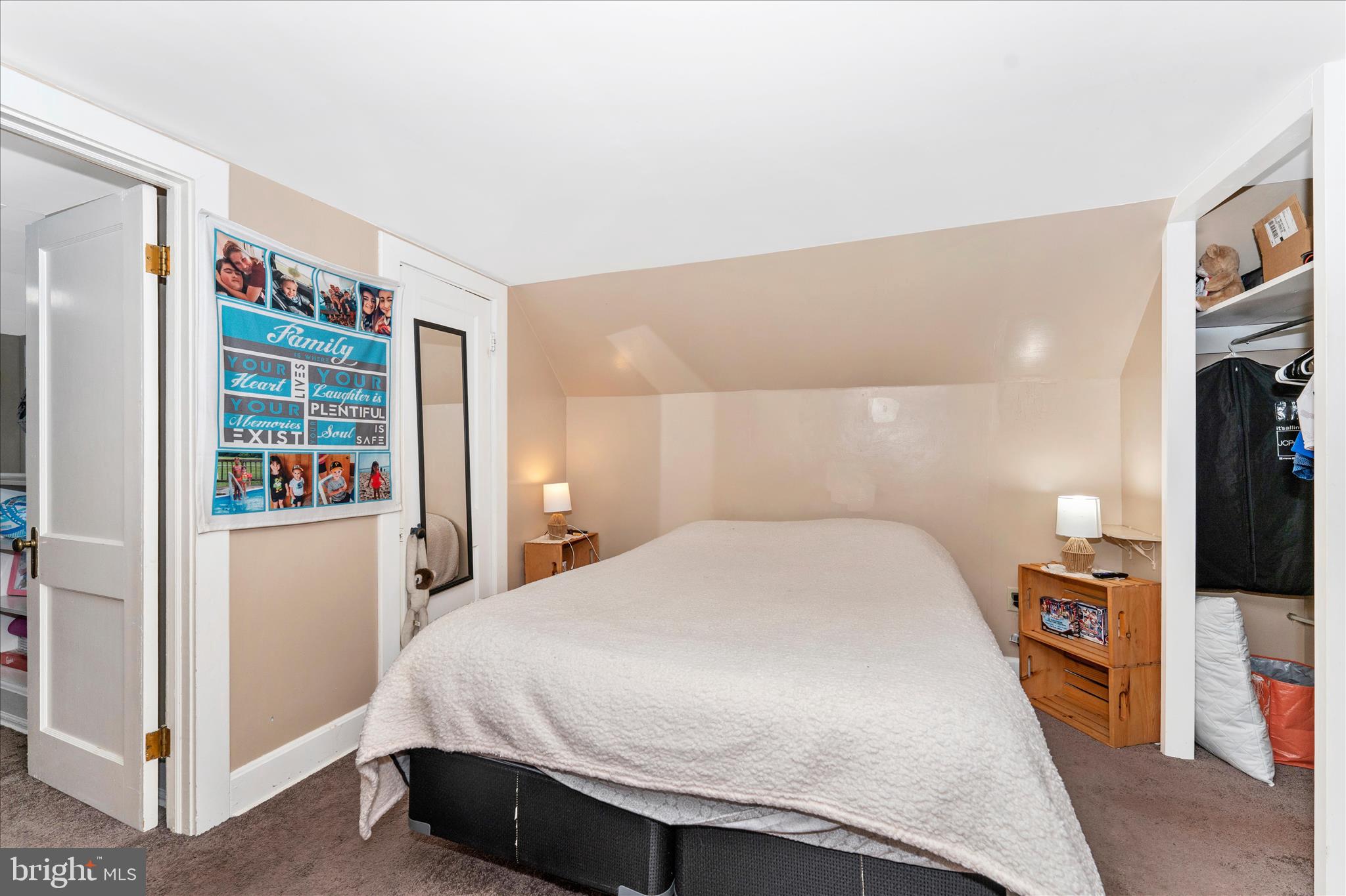 HAMILTON PARK - Residential