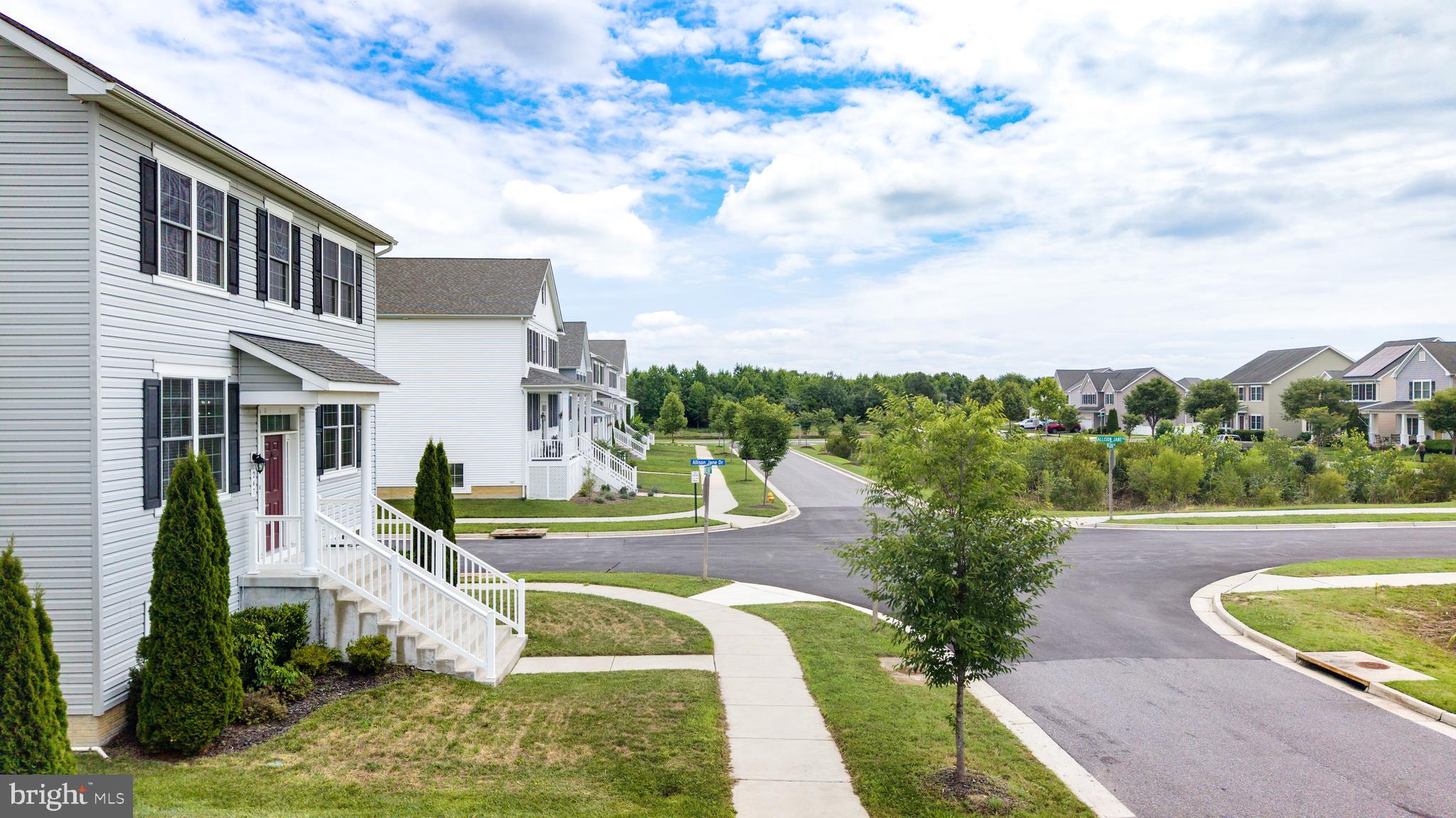 ELLENDALE - Residential