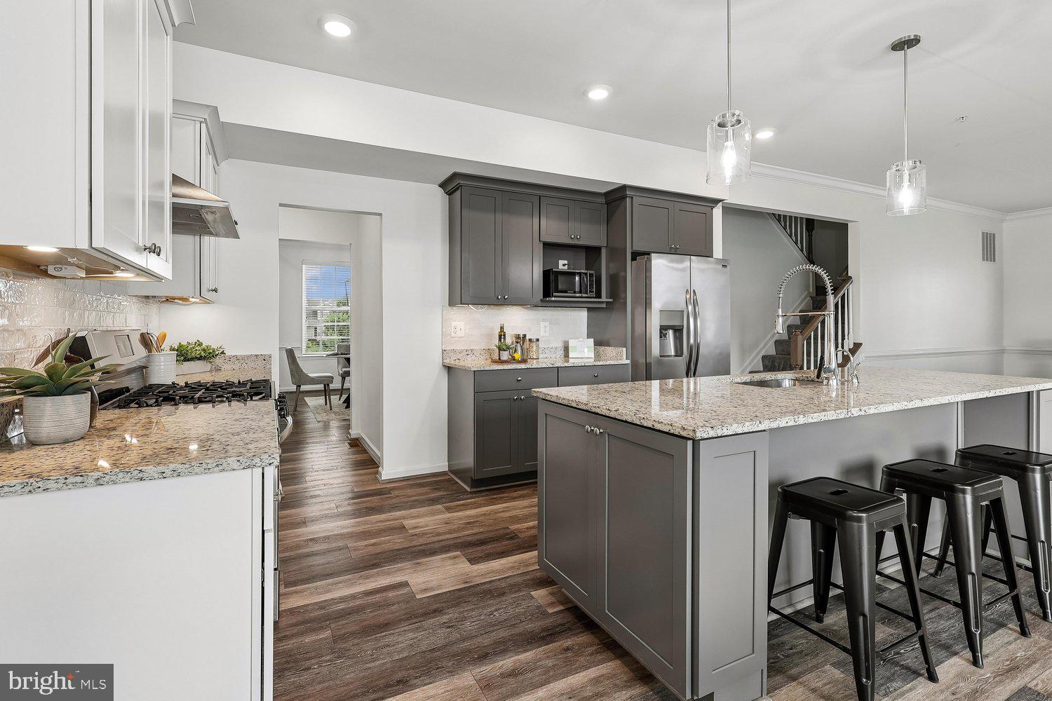 ELLENDALE - Residential
