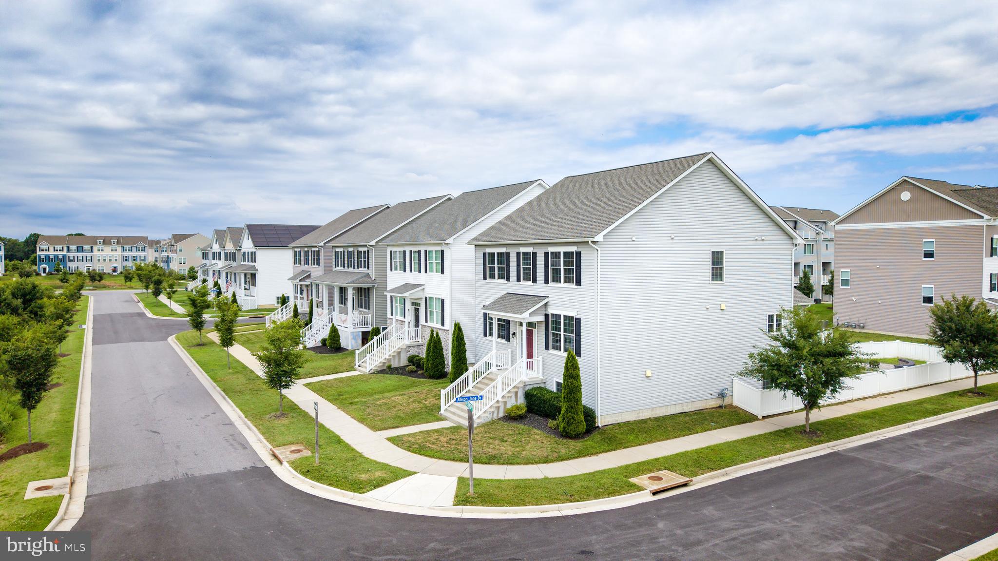 ELLENDALE - Residential