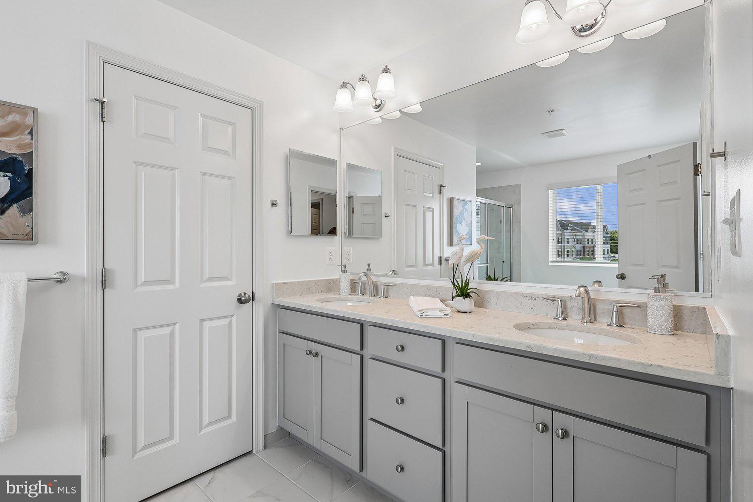 ELLENDALE - Residential