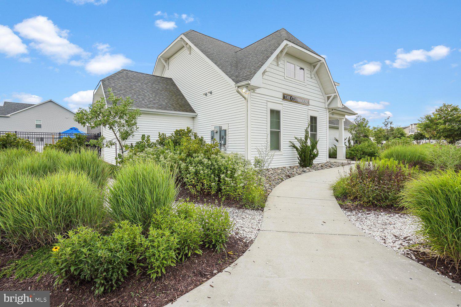 ELLENDALE - Residential