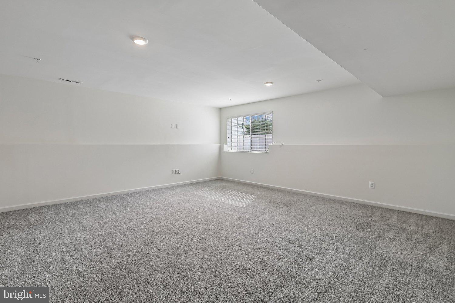 ELLENDALE - Residential