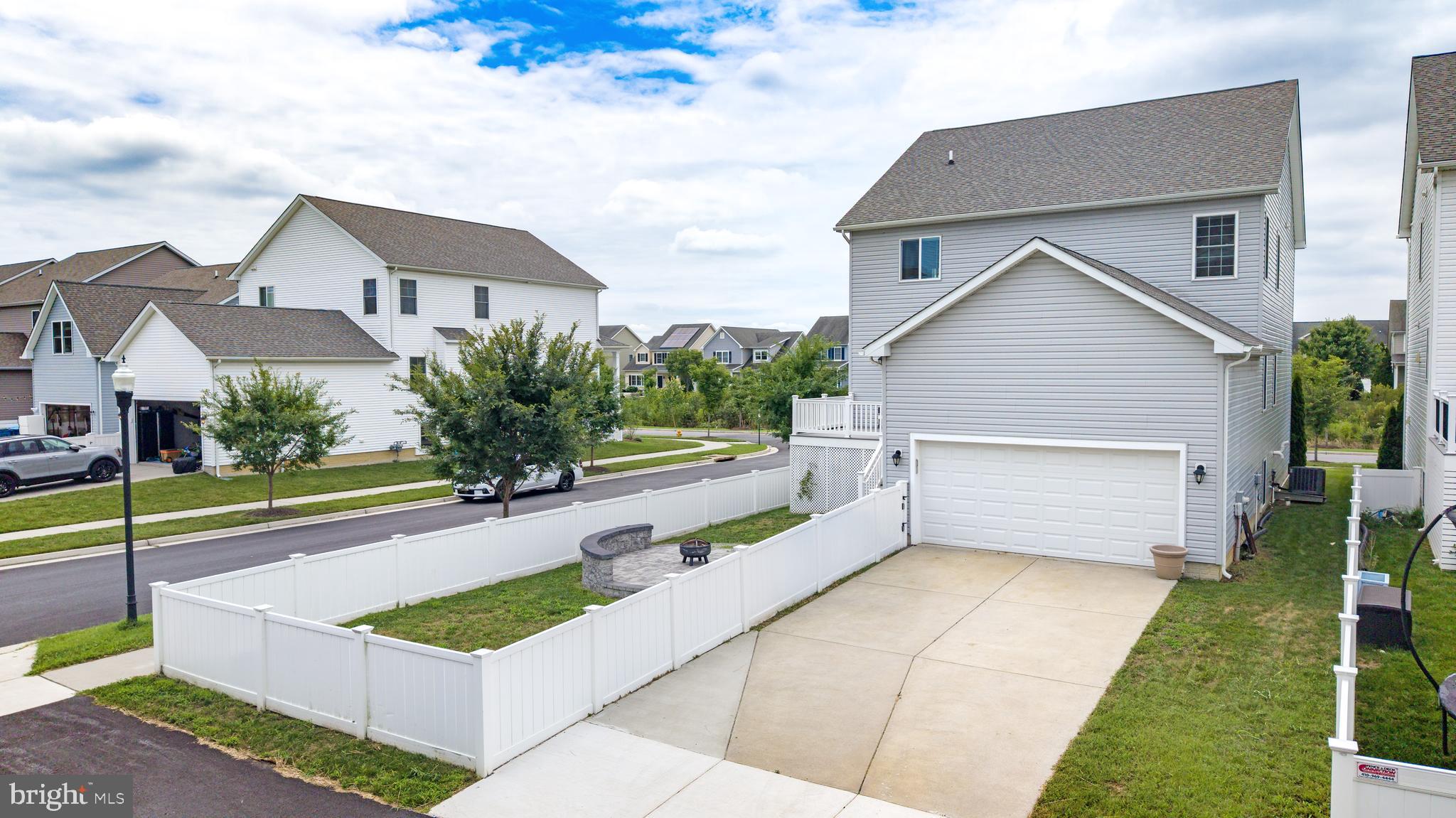 ELLENDALE - Residential