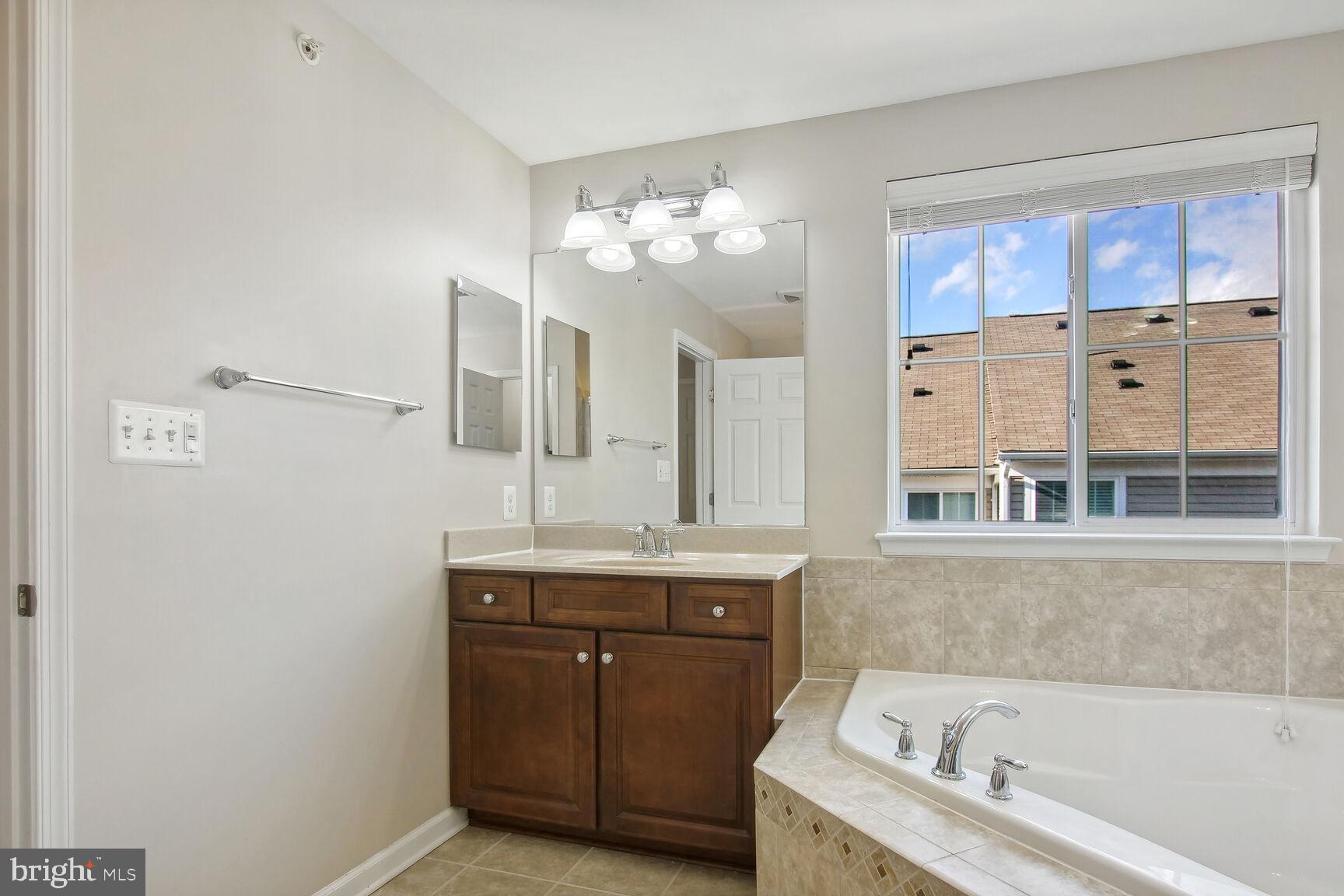 SUMMERWALK AT STONE RIDGE - Residential