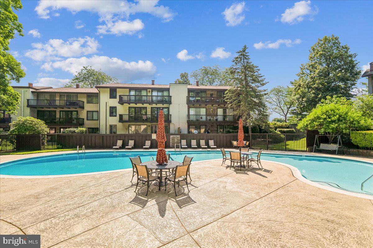 THE COVE - Residential
