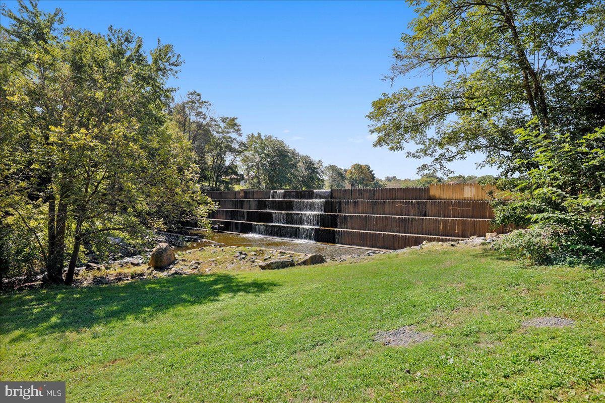 THE COVE - Residential