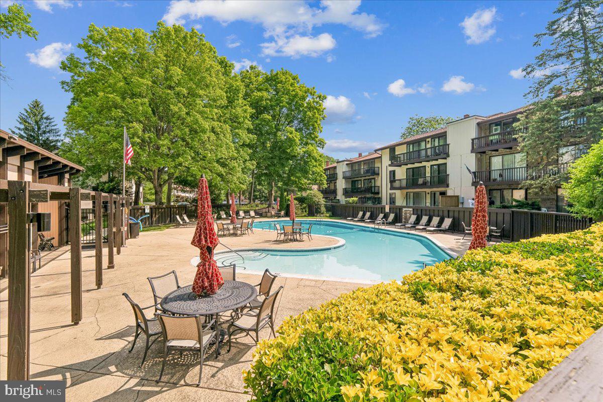 THE COVE - Residential