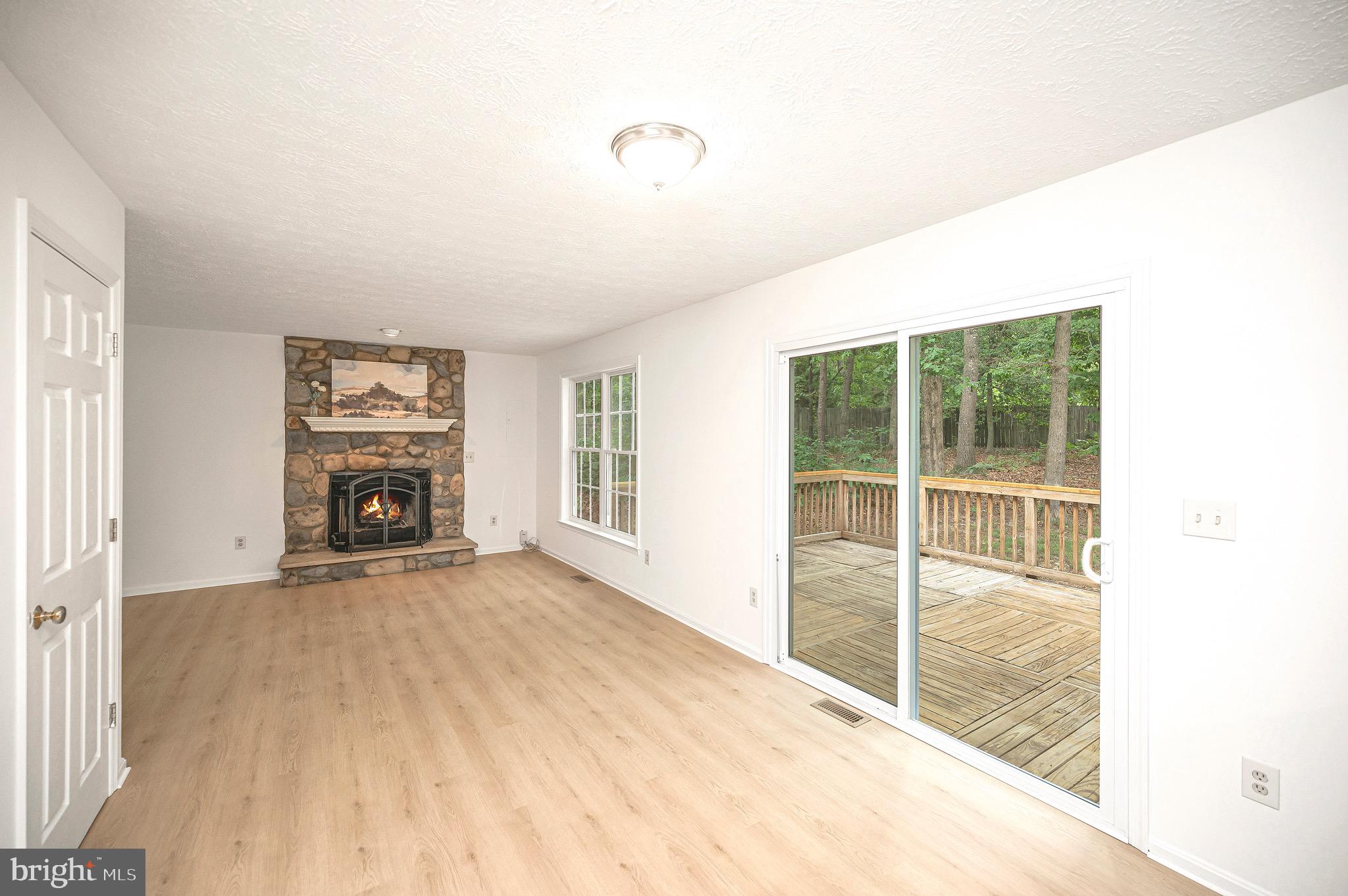 FALCON RIDGE - Residential