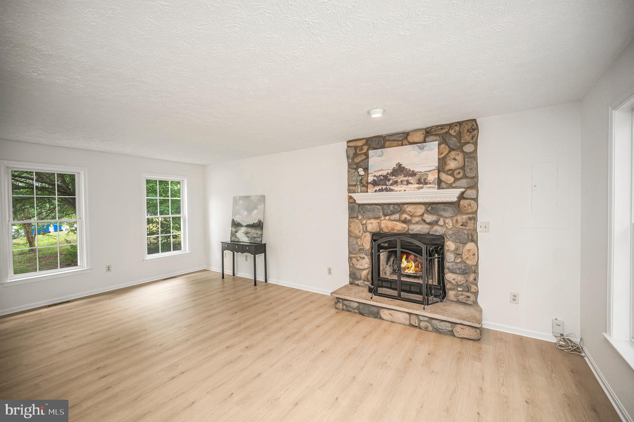 FALCON RIDGE - Residential