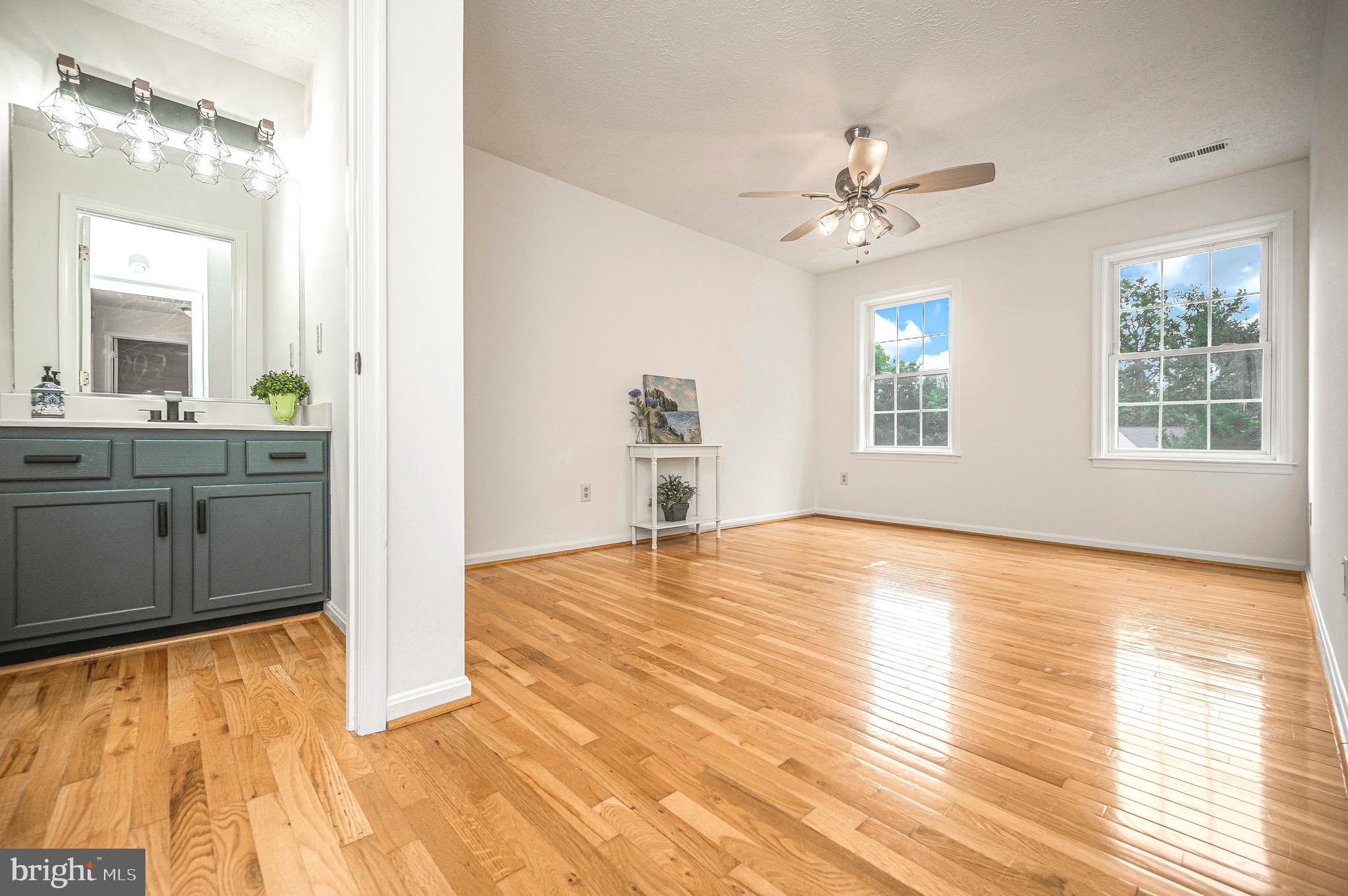 FALCON RIDGE - Residential