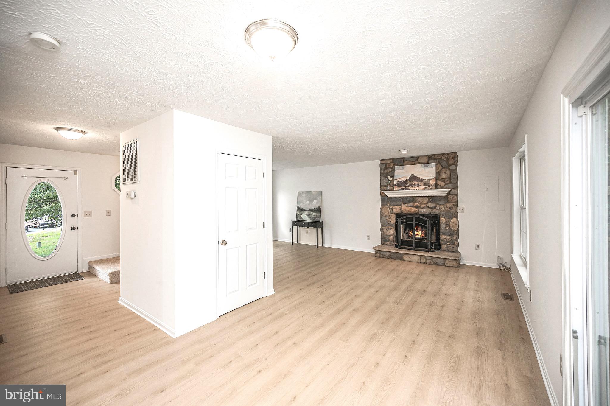 FALCON RIDGE - Residential
