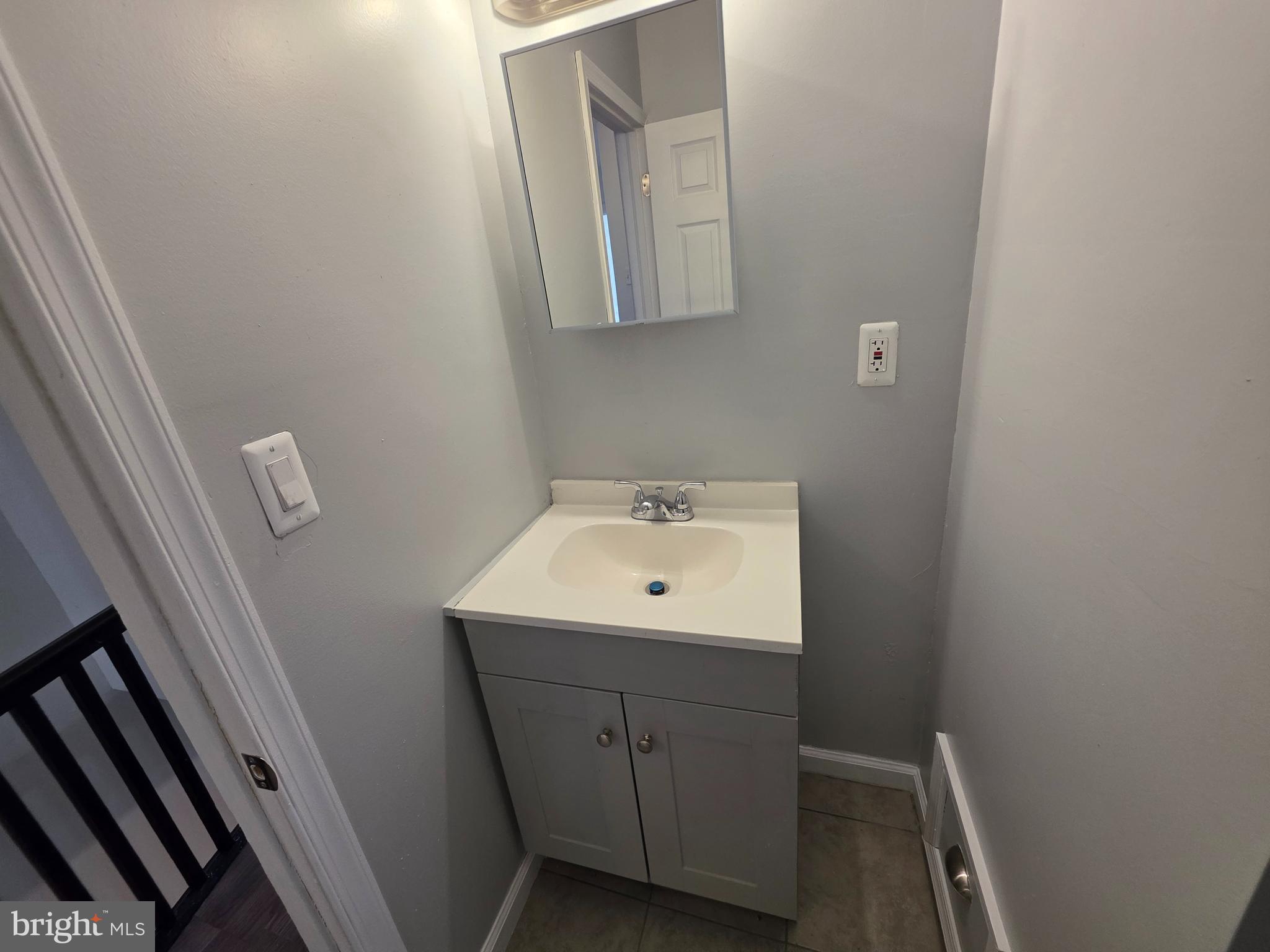 WEST OAK LANE - Residential