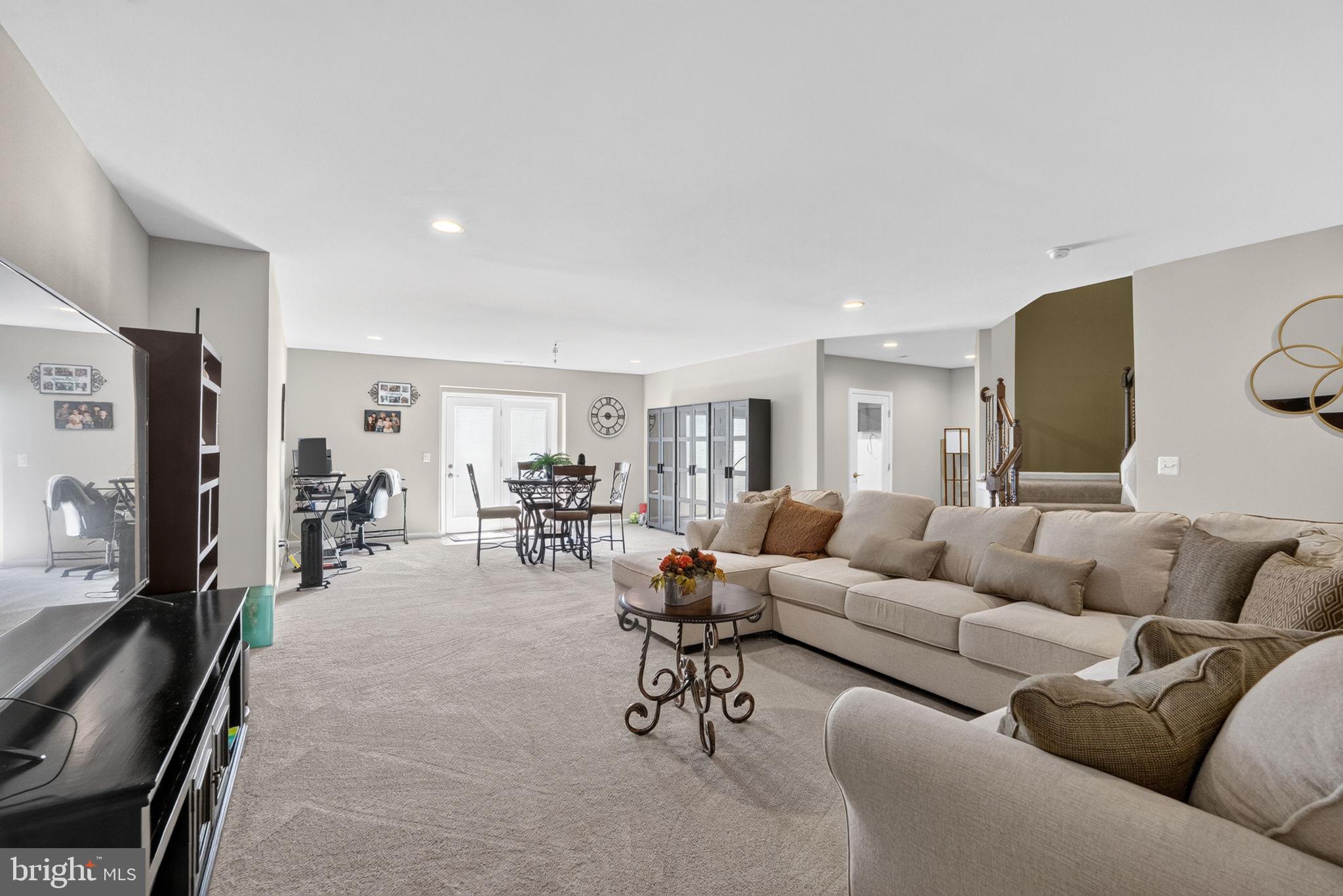 TANGLEWOOD - Residential
