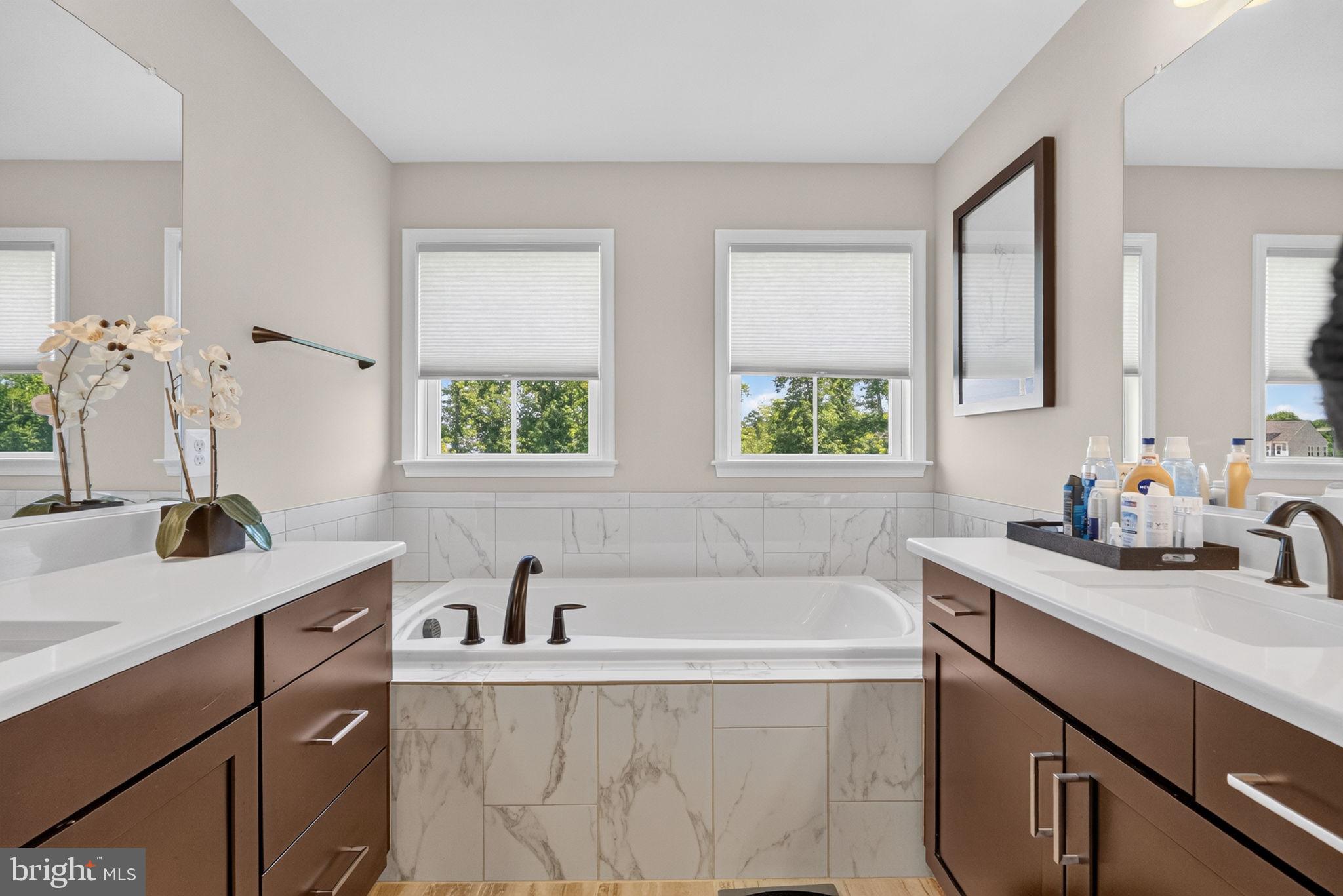 TANGLEWOOD - Residential