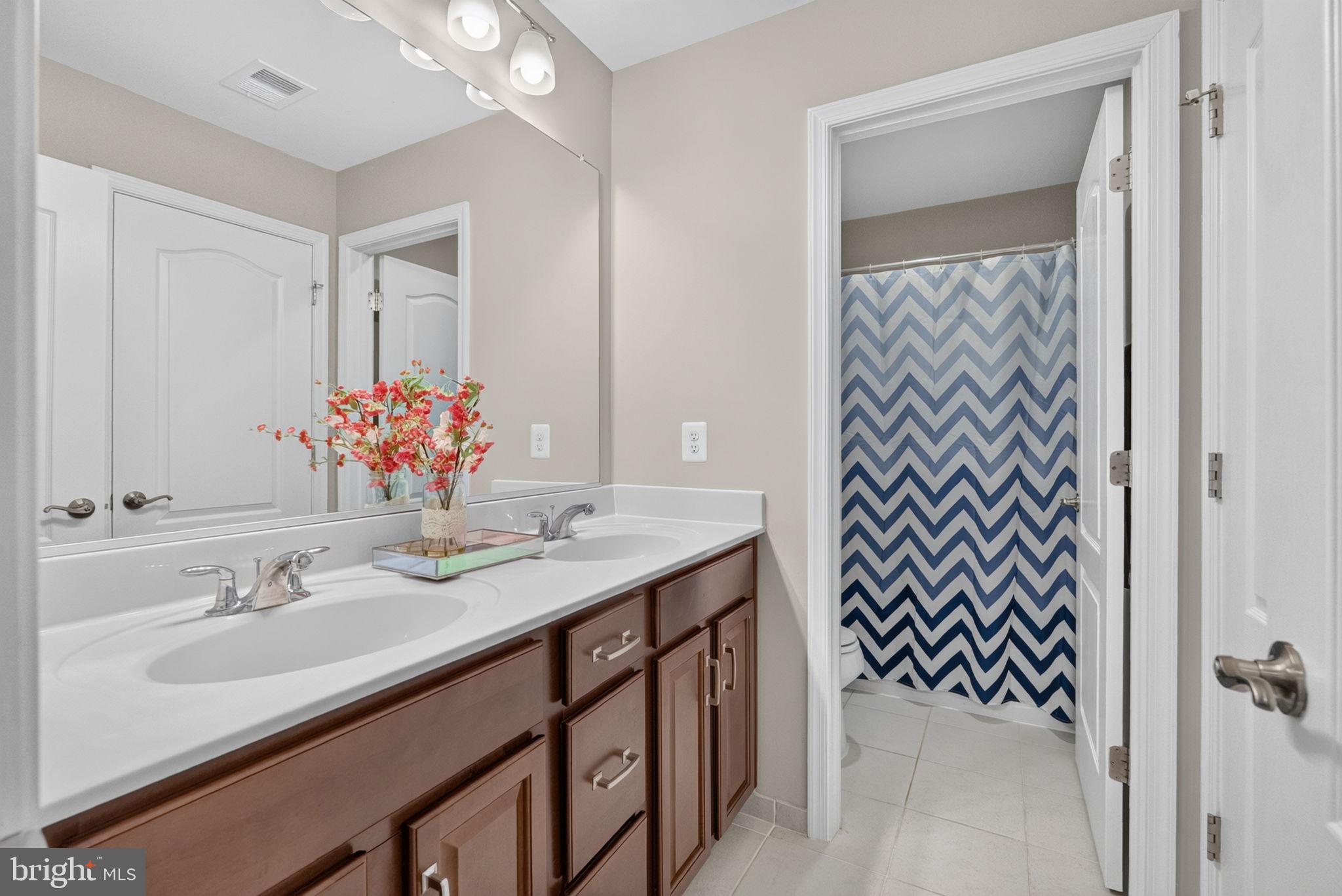 TANGLEWOOD - Residential