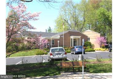 PARKSIDE CONDOMINIUMS - Residential Lease