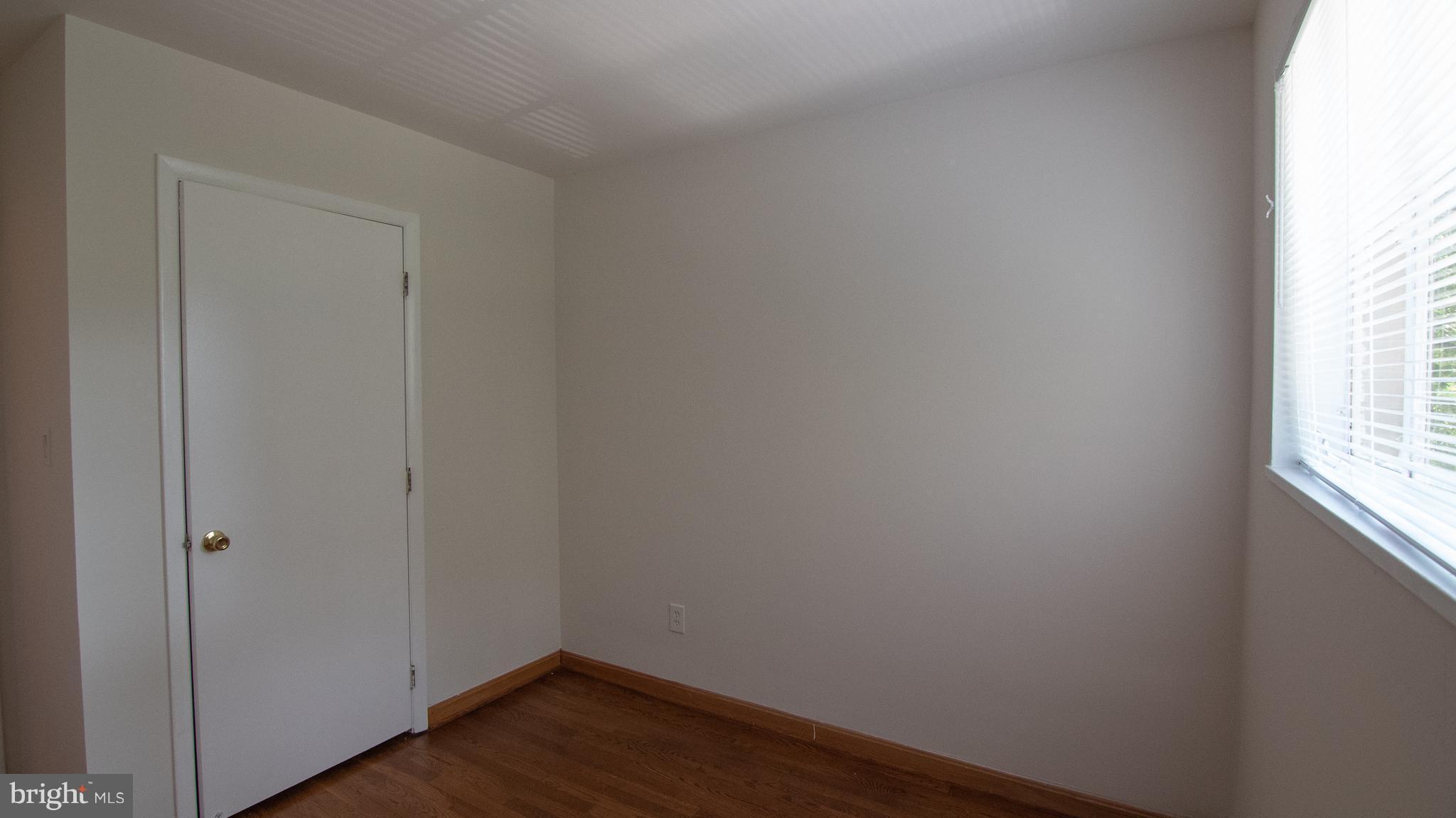 PARKSIDE CONDOMINIUMS - Residential Lease